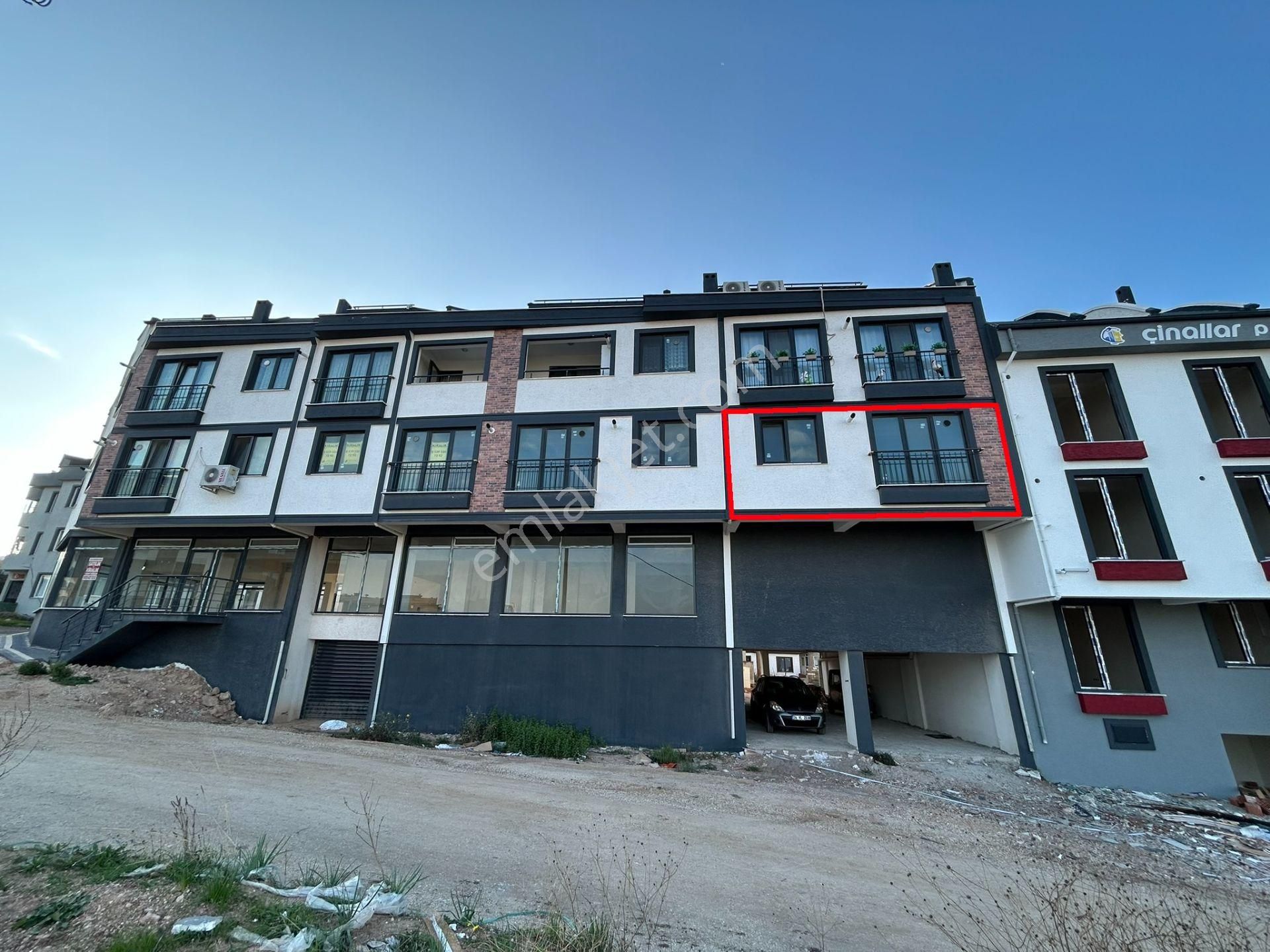 Cihan Emlak - Satılık - Esentepe Caddesi Üzerinde Yatırımlık İskanı Alınmış Sıfır 1+1 Daire
