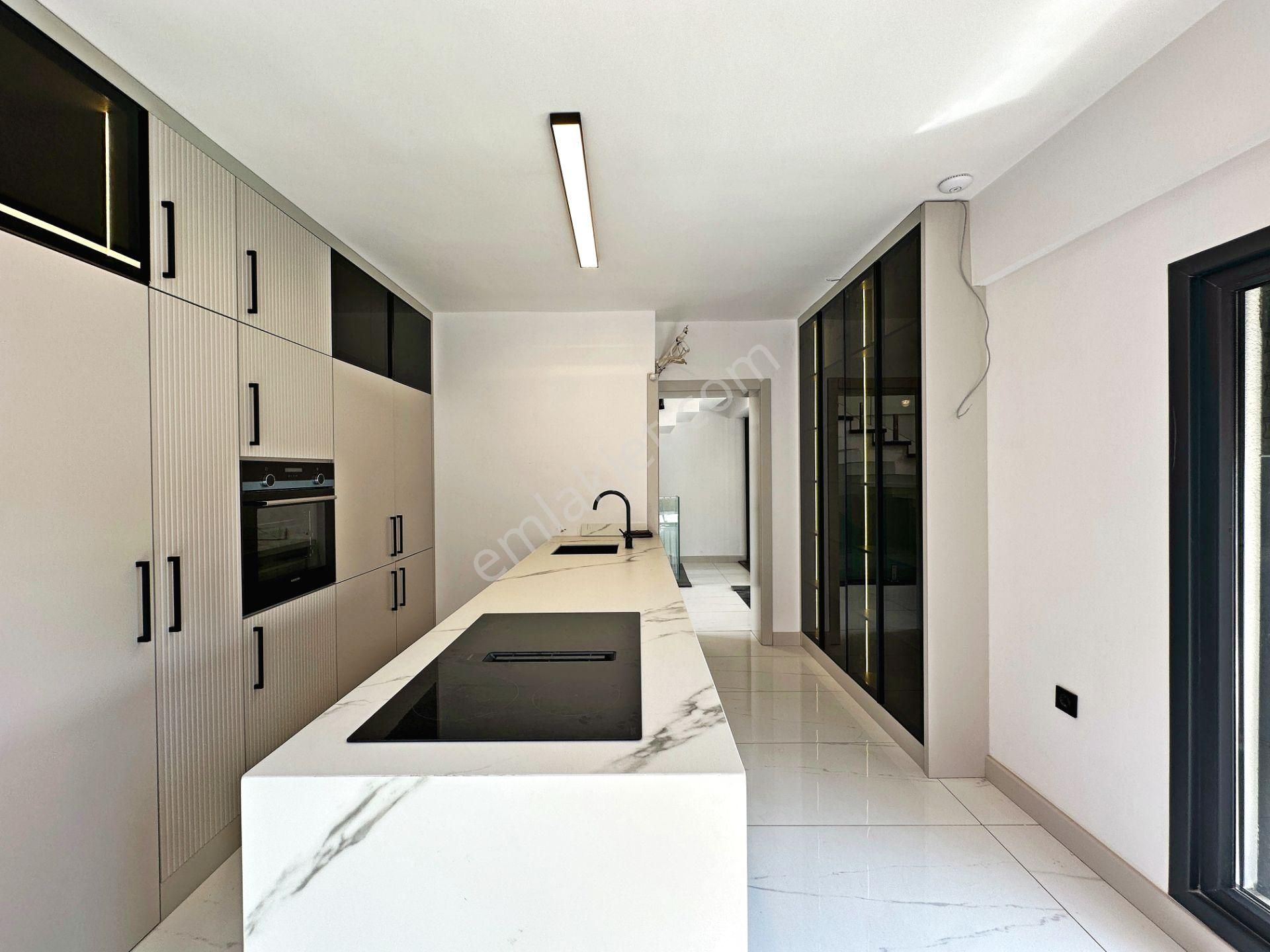 Herkes Bu Villayı Konuşuyor !! Bölgede Tek ! Güre'nin Eşsiz Doğasında 455 M² Brüt 5+1 Satılık Villa - Görsel 30