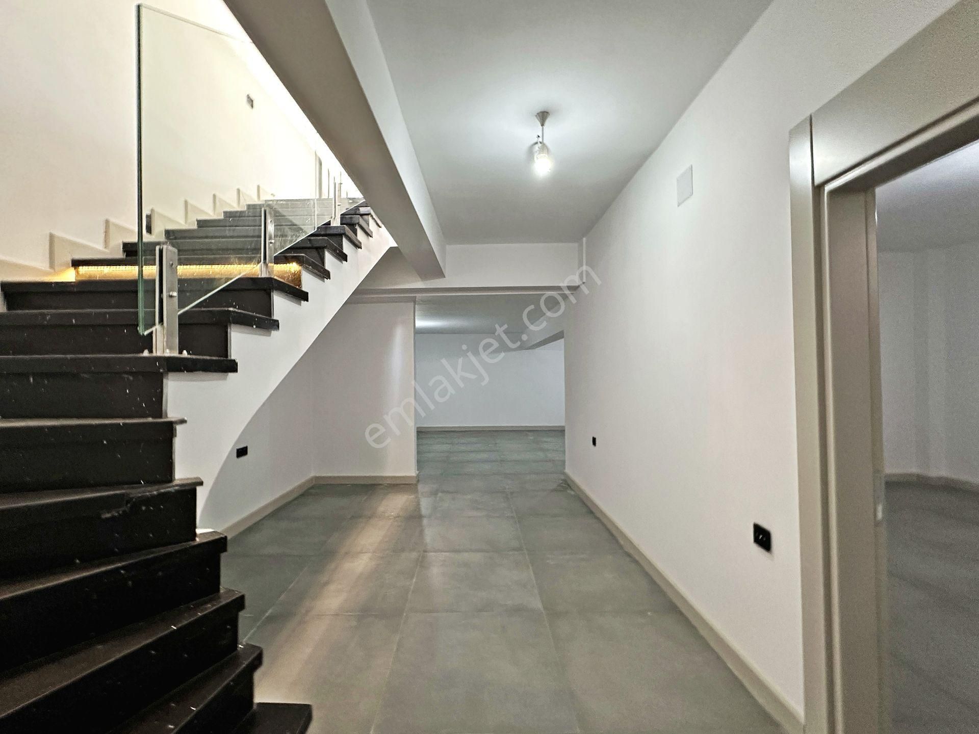 Herkes Bu Villayı Konuşuyor !! Bölgede Tek ! Güre'nin Eşsiz Doğasında 455 M² Brüt 5+1 Satılık Villa - Görsel 32