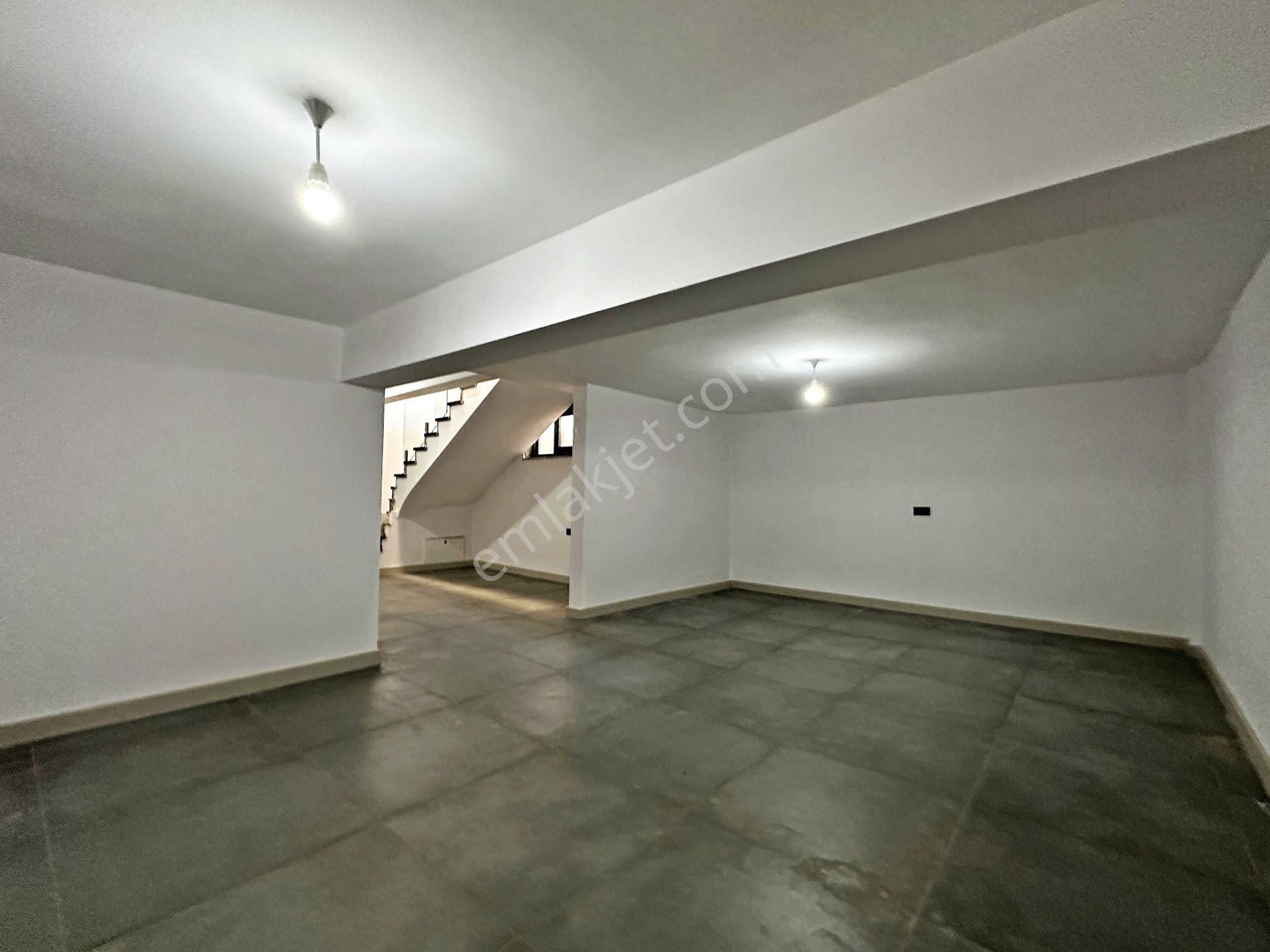 Herkes Bu Villayı Konuşuyor !! Bölgede Tek ! Güre'nin Eşsiz Doğasında 455 M² Brüt 5+1 Satılık Villa - Görsel 35