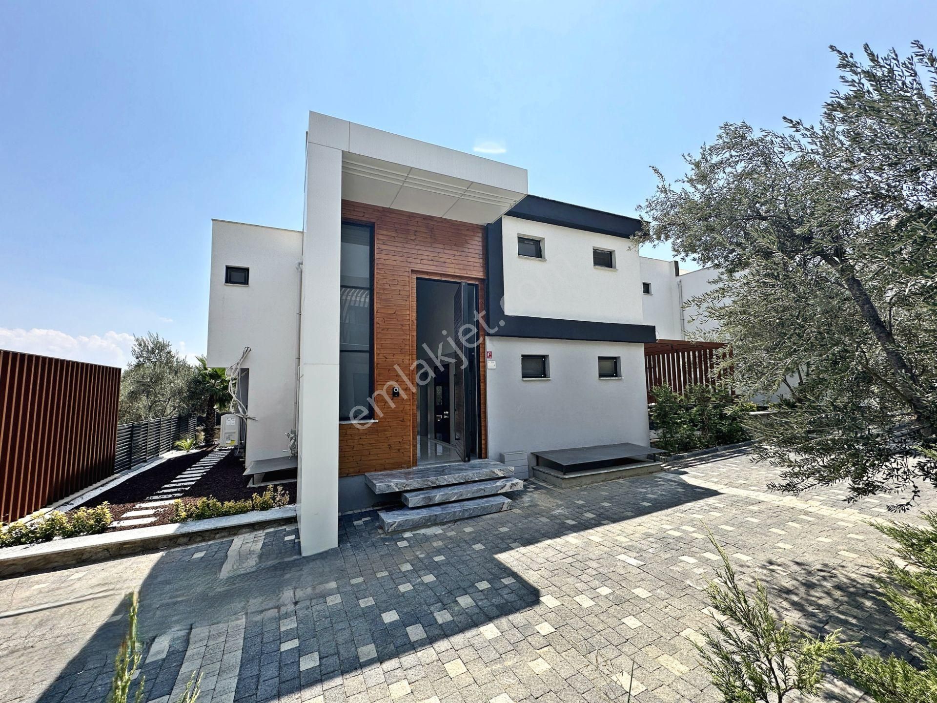 Herkes Bu Villayı Konuşuyor !! Bölgede Tek ! Güre'nin Eşsiz Doğasında 455 M² Brüt 5+1 Satılık Villa - Görsel 11