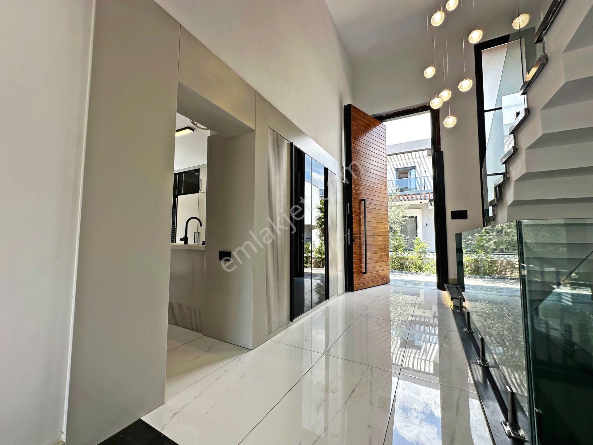 Herkes Bu Villayı Konuşuyor !! Bölgede Tek ! Güre'nin Eşsiz Doğasında 455 M² Brüt 5+1 Satılık Villa - Görsel 26