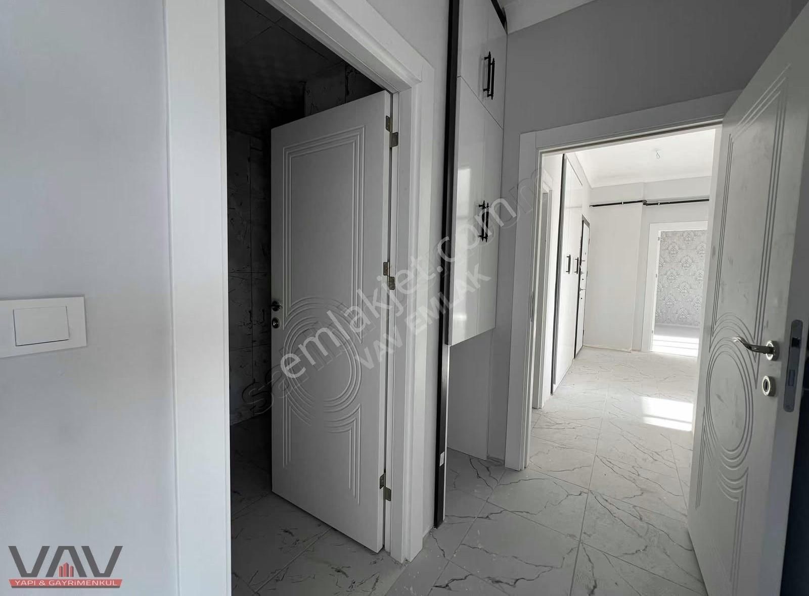 Bahçeşehirde 3+1 Site İçi Lüks Sıfır Ferah Daire - Görsel 7