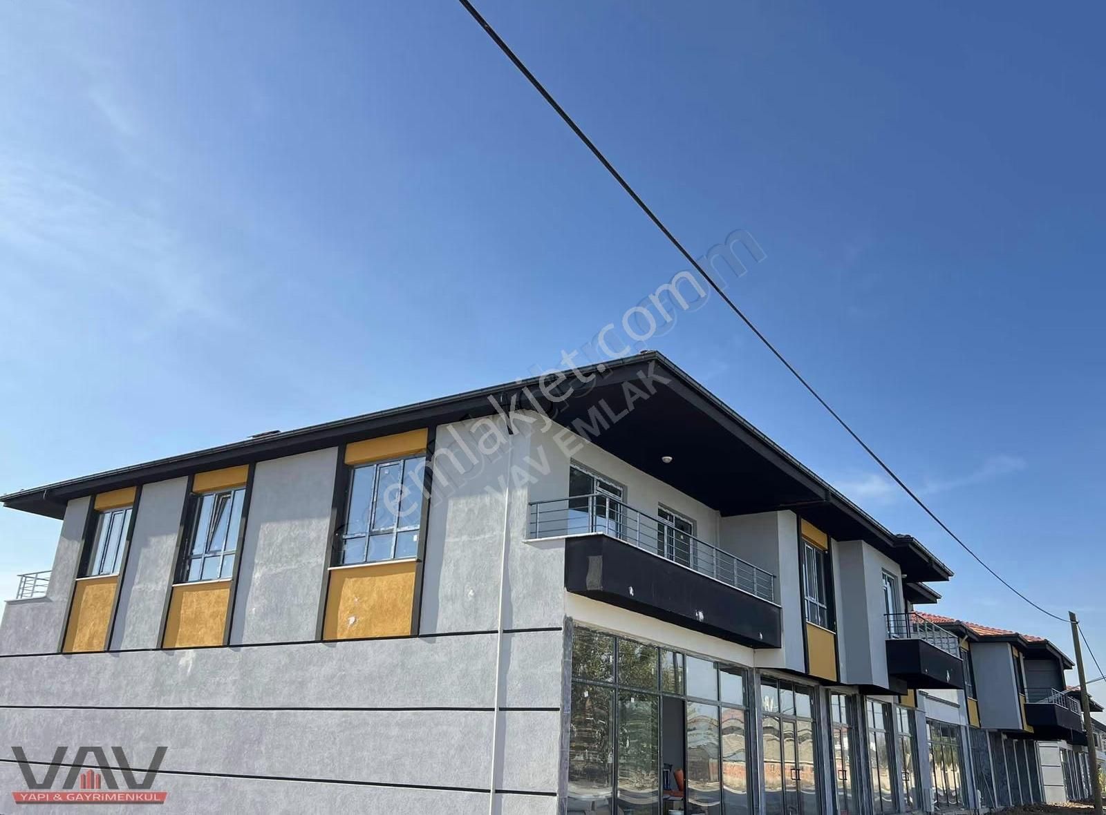 Bahçeşehirde 3+1 Site İçi Lüks Sıfır Ferah Daire - Görsel 9