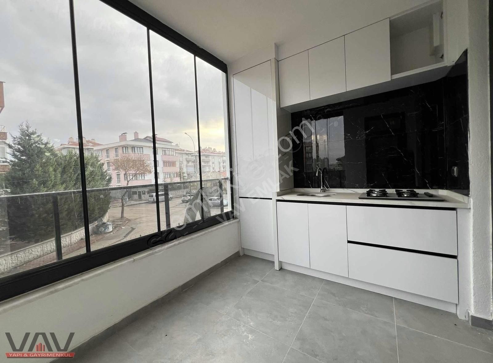 Uluırmakda 3+1 Ara Kat Ultra Lüks Sıfır Daire - Görsel 11