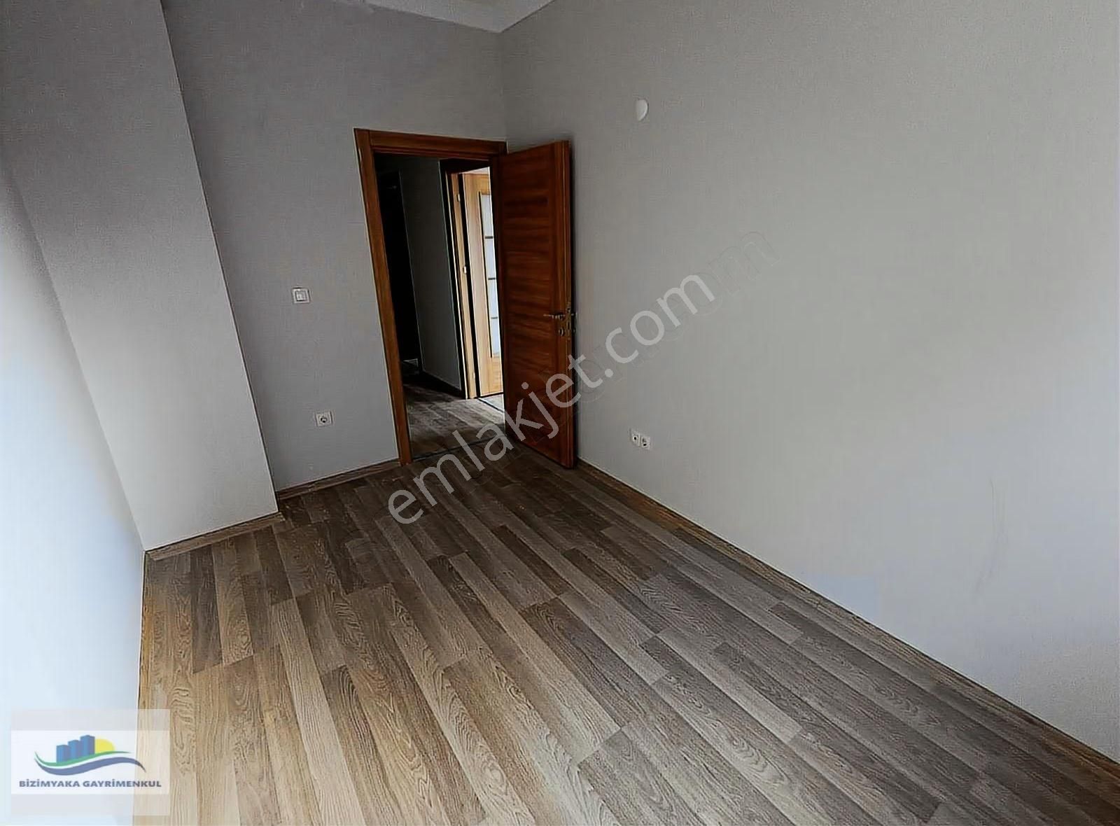 Yenidoğan Da Ulaşıma Yakın Çift Balkonlu 2+1 Arakat Daire - Görsel 9