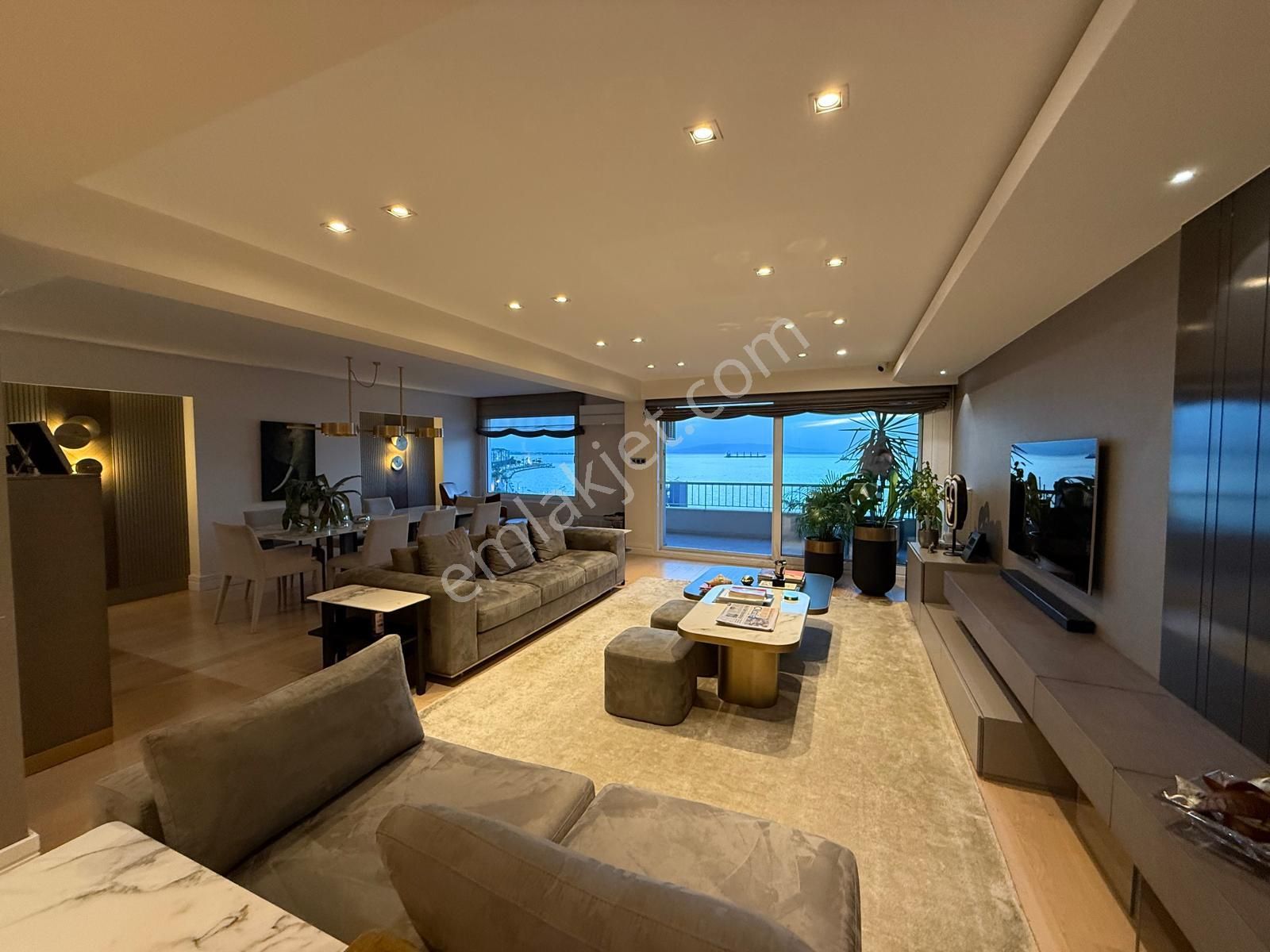 Karataş 4+1 200 M2 Satılık Bakımlı Yalı Dairesi - Görsel 5