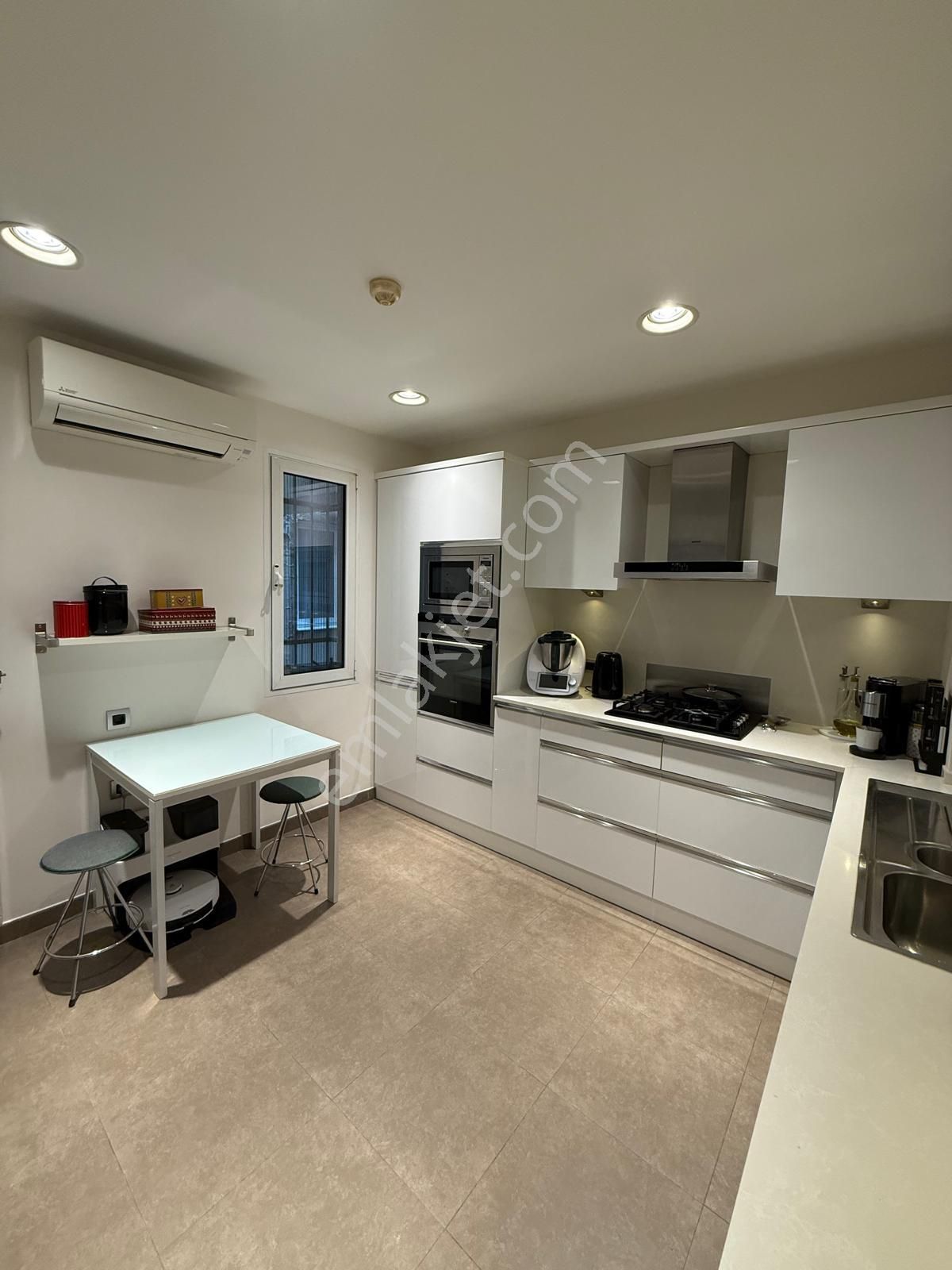 Karataş 4+1 200 M2 Satılık Bakımlı Yalı Dairesi - Görsel 23