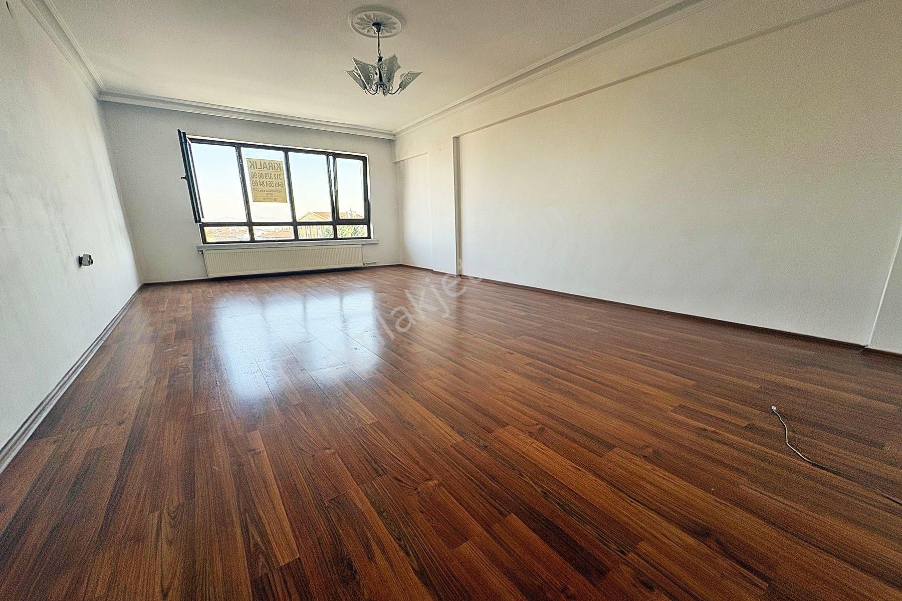 Yayla Muhtarlık Yakını Park Manzaralı 2. Katta 3+1 Kiralık Daire - Görsel 2