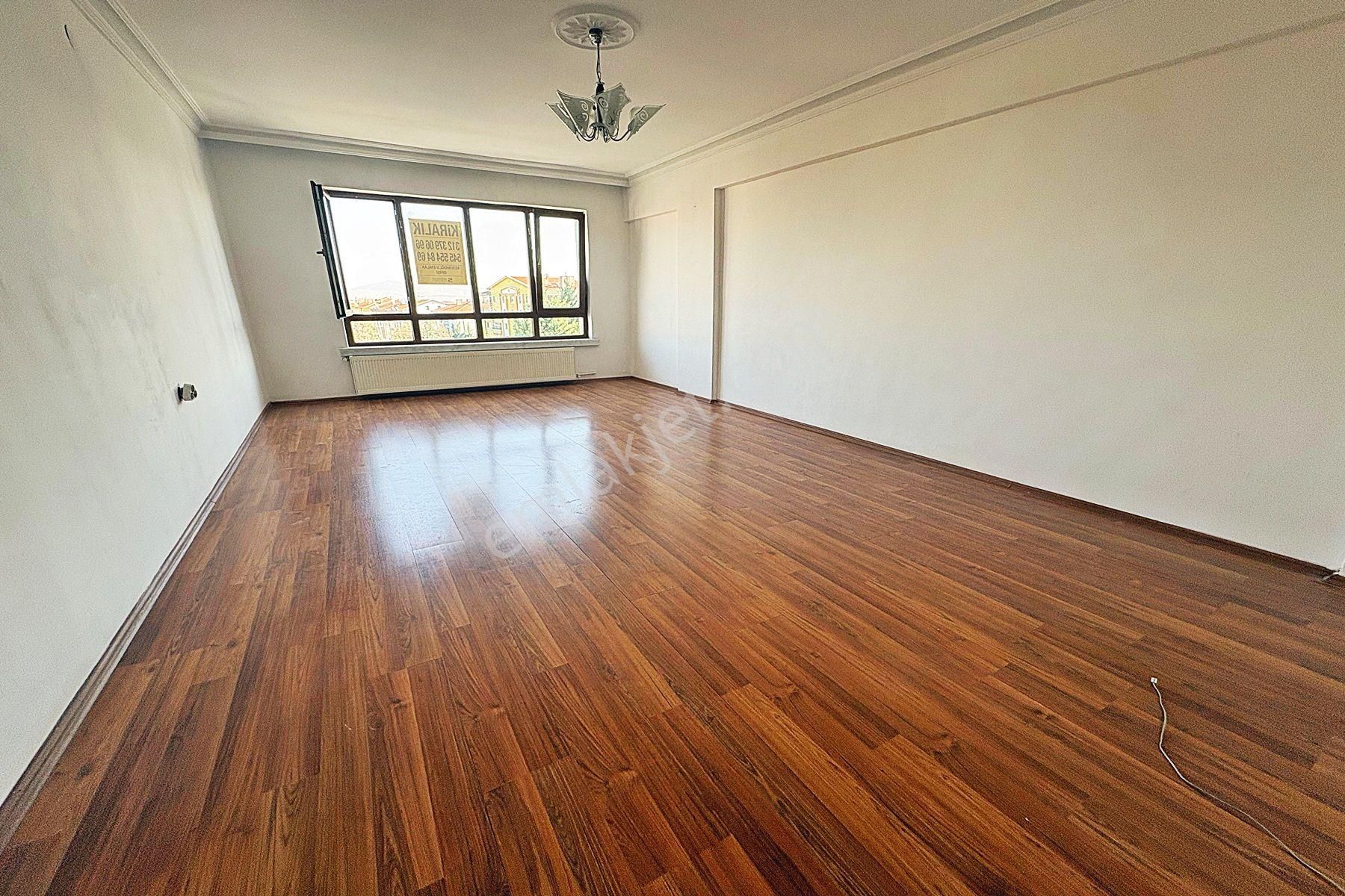 Yayla Muhtarlık Yakını Park Manzaralı 2. Katta 3+1 Kiralık Daire - Görsel 3