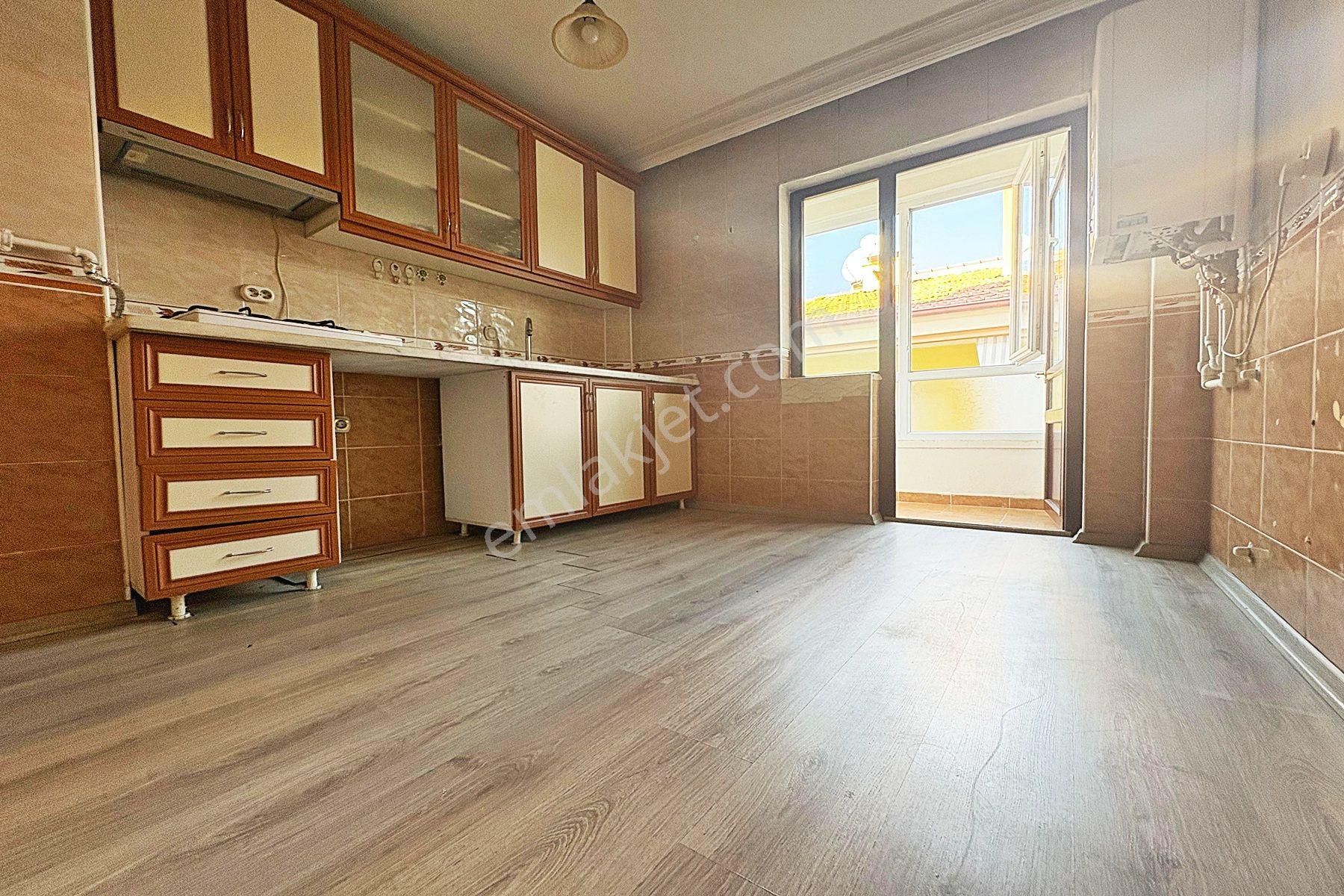 Yayla Muhtarlık Yakını Park Manzaralı 2. Katta 3+1 Kiralık Daire - Görsel 8