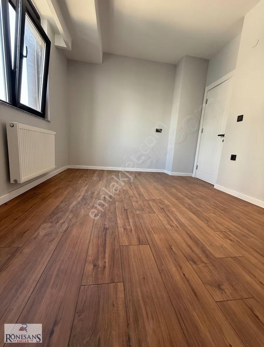 Rönesans Emlaktan Ulaşıma Yakın Satılık 1+1 Daire - Görsel 22