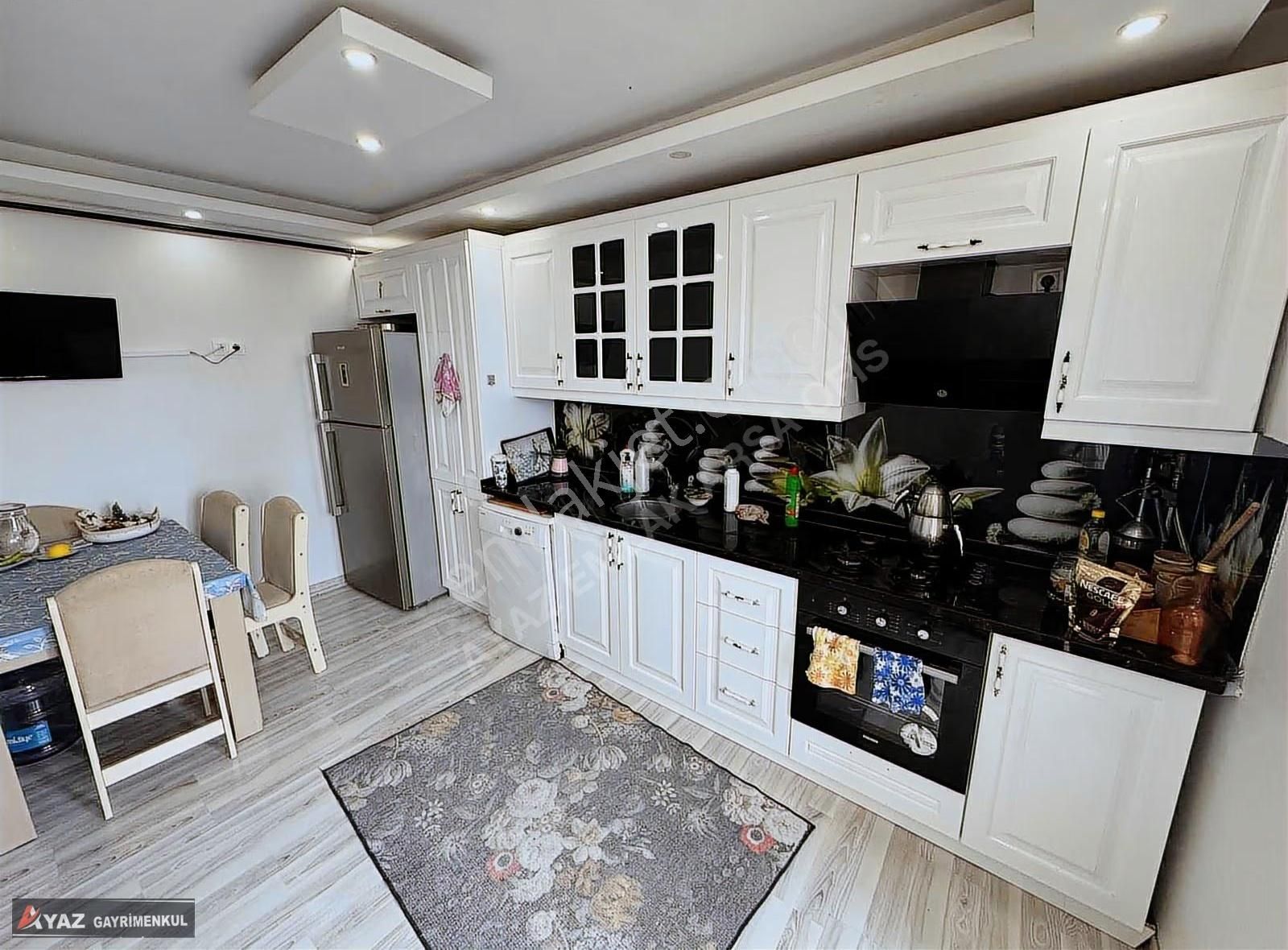 Ayaz Emlak'dan Acil Satılık Otoparklı Sitede Mükemmel Daire - Görsel 6