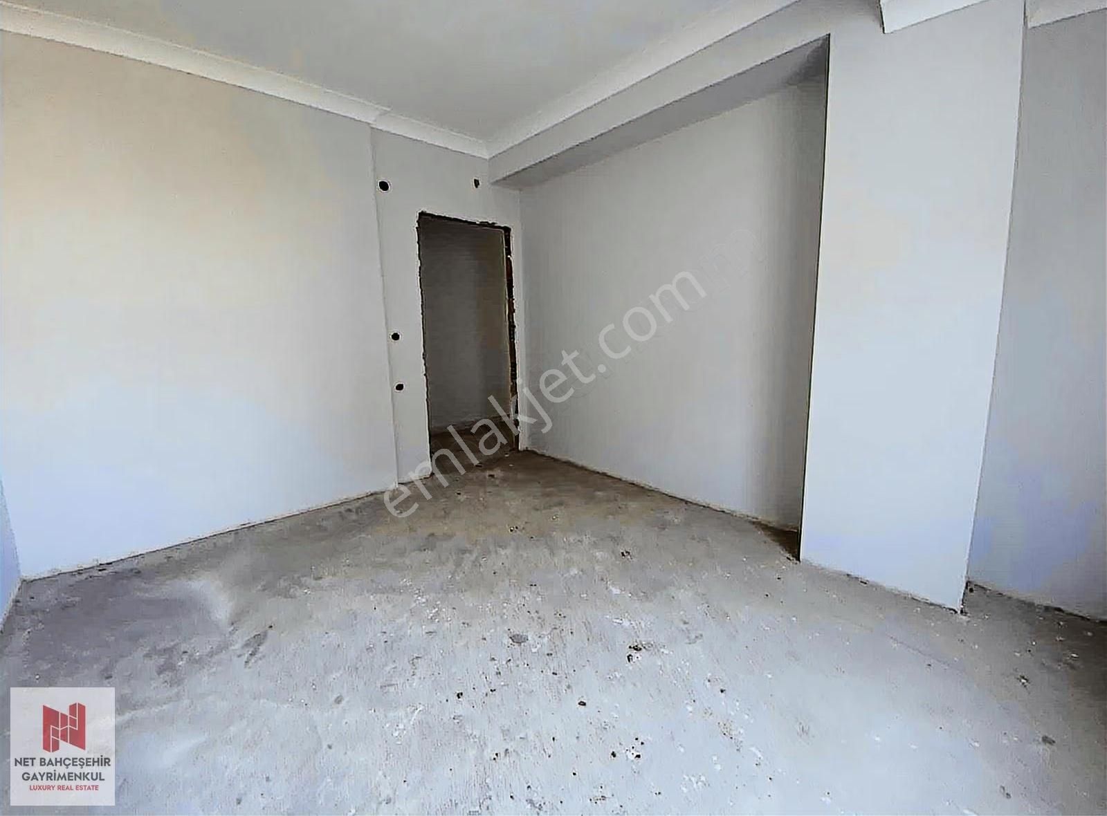 Avcılar Tahtakale Mahhallesi Muhteşem Konumlu Satılık 3+1 Daire - Görsel 3