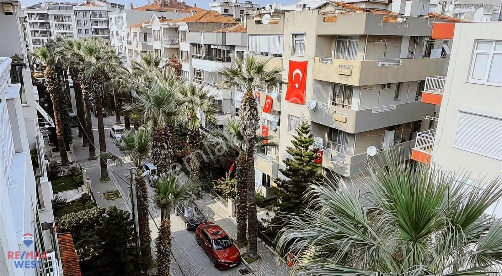 Karşıyaka Aksoy Palmiye Sokak Satılık Tadilatlı 3+1 Daire - Görsel 4