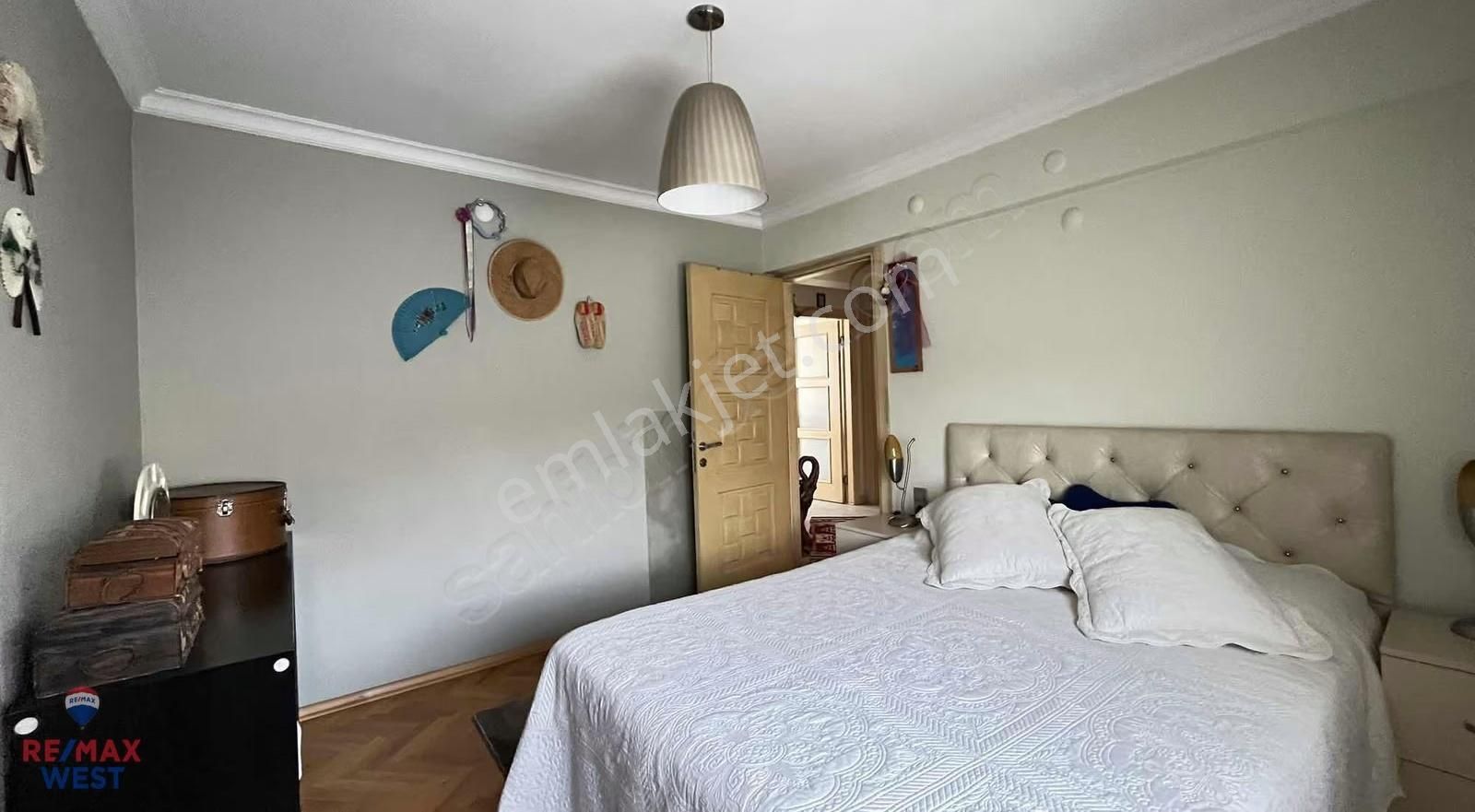 Karşıyaka Aksoy Palmiye Sokak Satılık Tadilatlı 3+1 Daire - Görsel 29