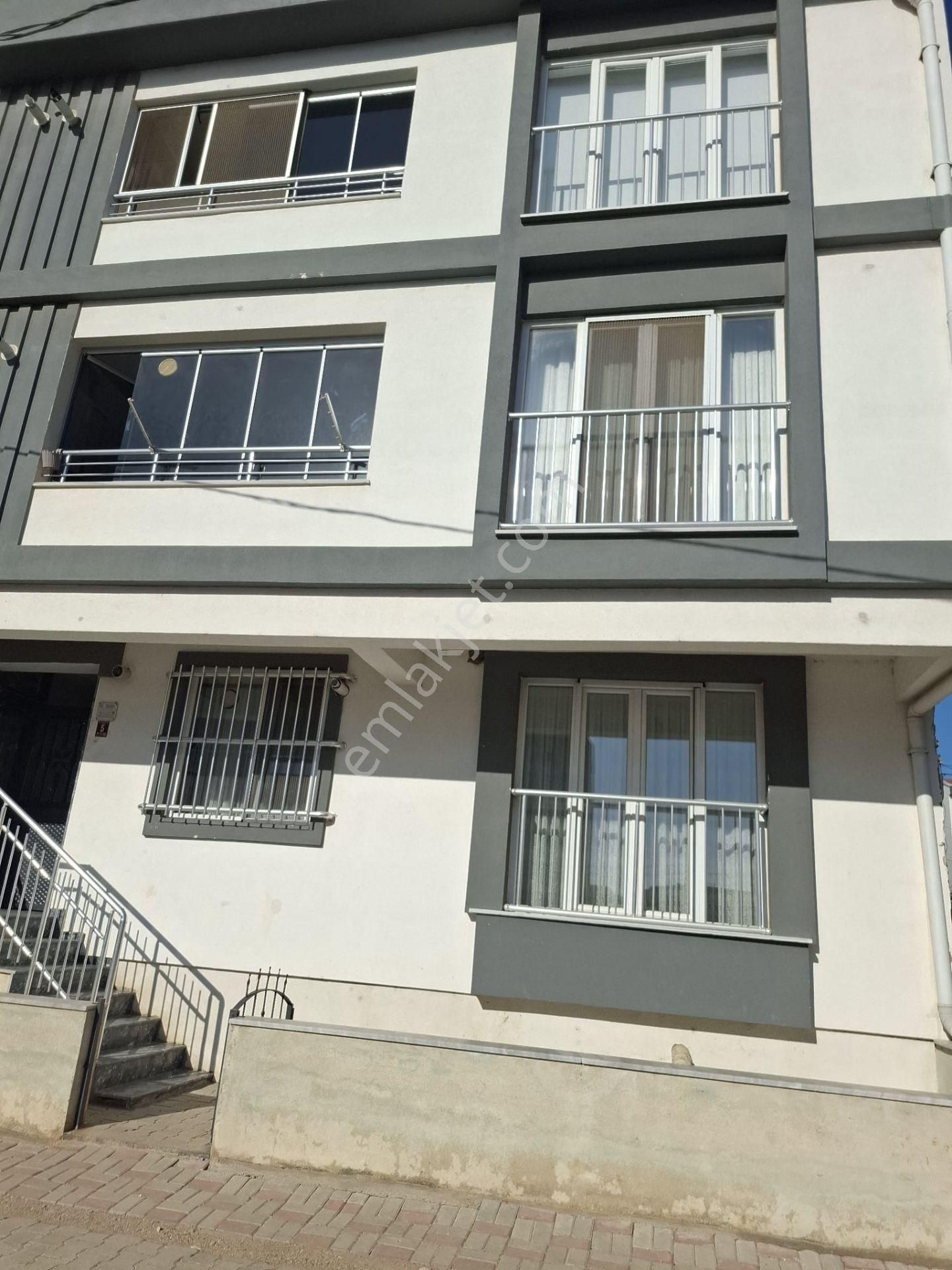 Miray Gayrimenkul Bandırma 100. Yıl Mah.satılık Daire Yüksek Girirşli 2+1 73m² -2 Yaşında - Görsel 2