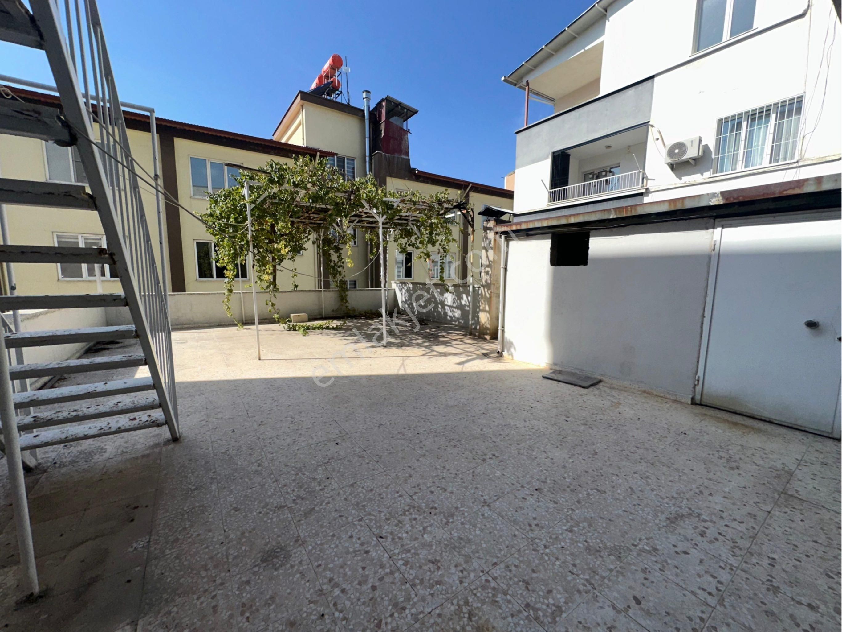 Yuvam Emlaktan Acil Satılık 60. Yılda 2.5 Katlı Mustakil Bina - Görsel 14