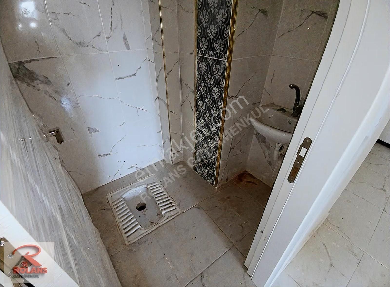 Rölans Gayrimenkulden Sıfır 3+1 Kiralık Daireler - Görsel 9