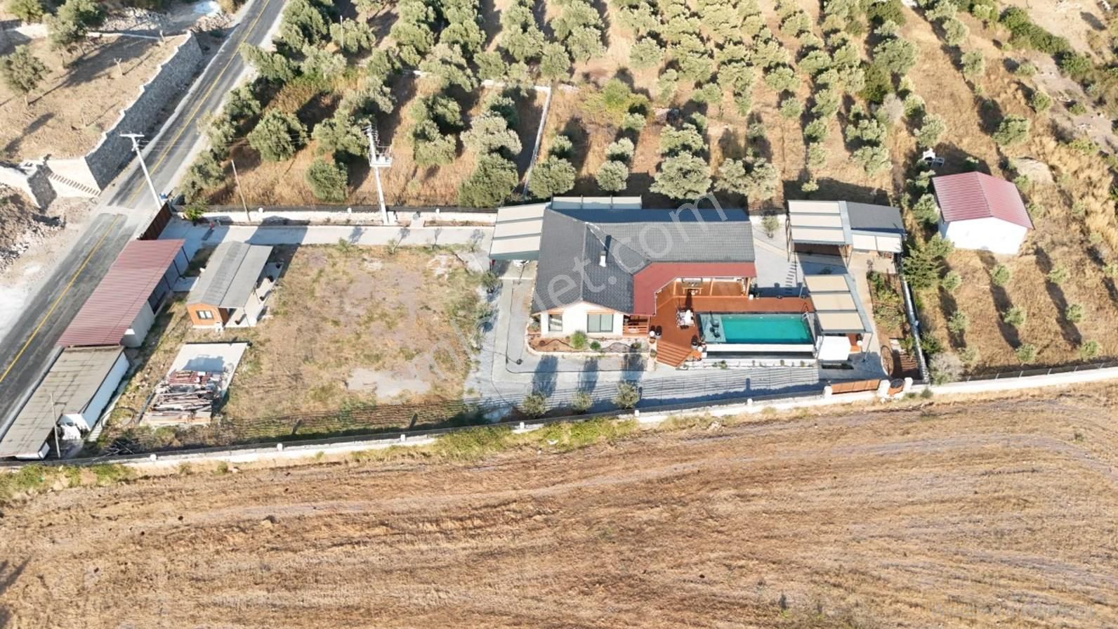 Çökertme Sahilinde Tam Müstakil 3+1 Özel Havuzlu Taş Villa Ve Arsası - Görsel 4