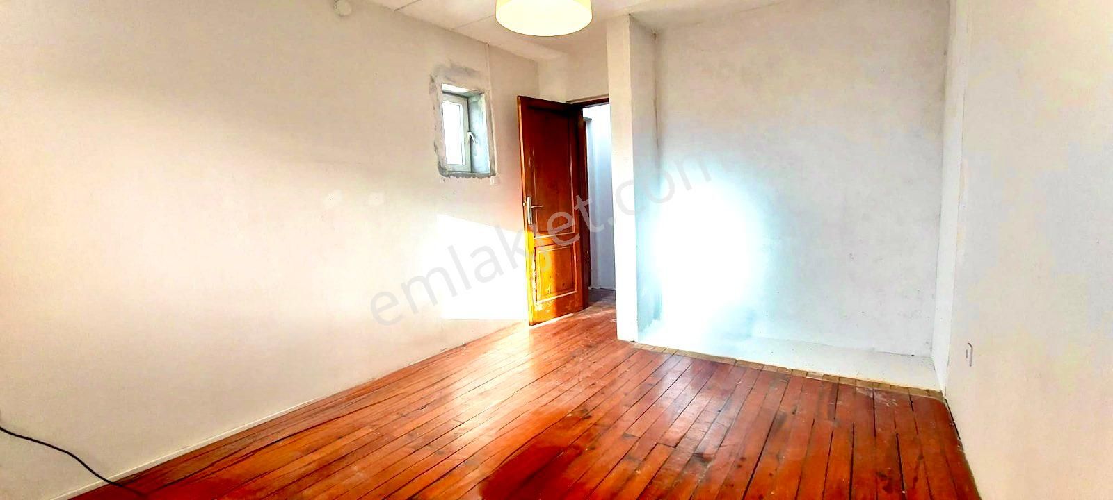 Sahile Ve Tüm İhtiyaç Noktalarına Yürüme Mesafesinde Müstakil Ev - Görsel 27