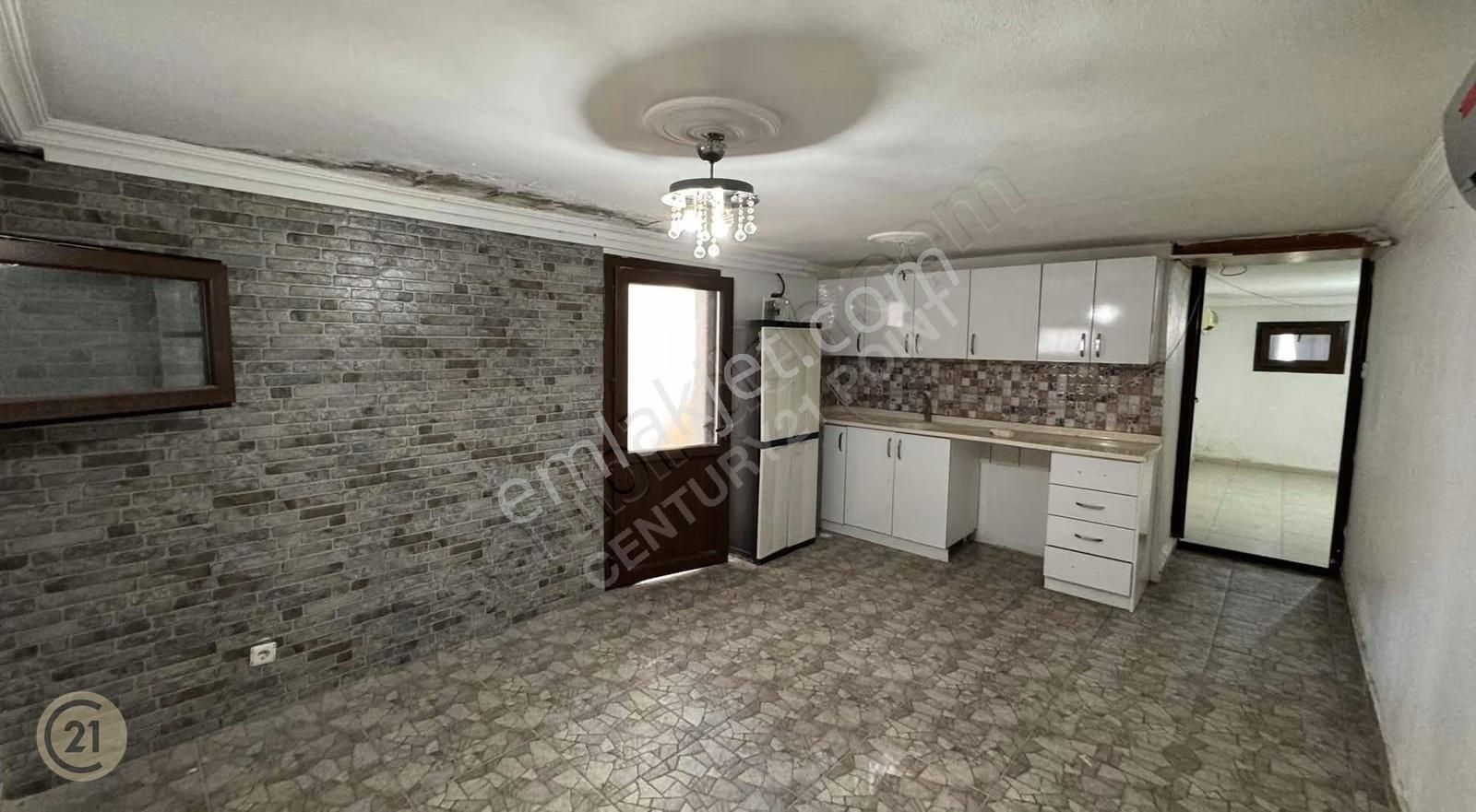 Century21 Point'den Marinada Depo