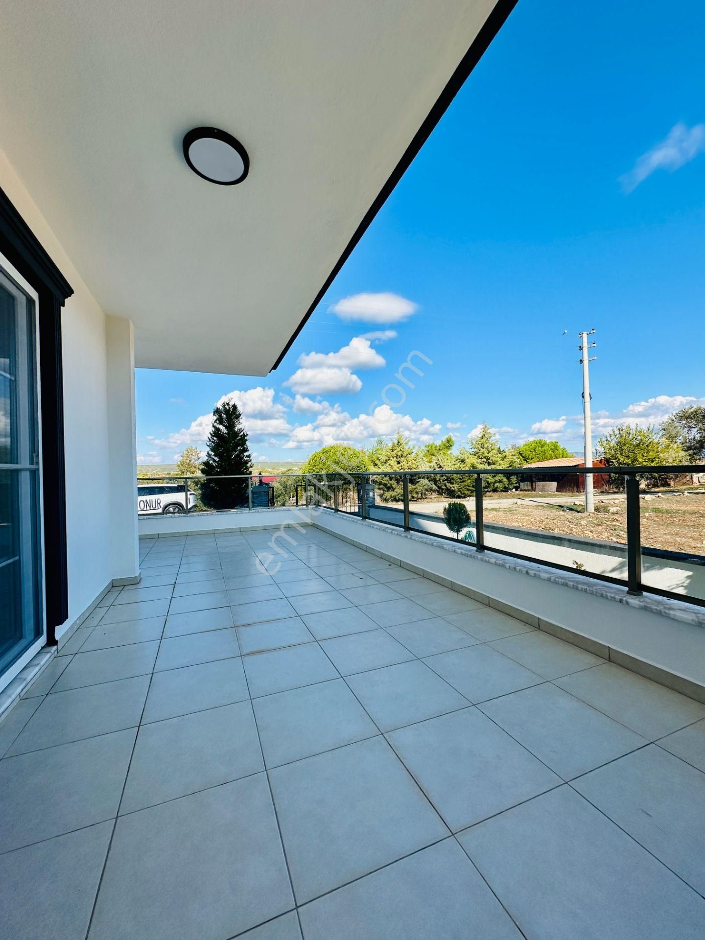 Villacı Onur'dan Altınkumda Satılık. 4+1 Müstakil Bahçeli Villa - Görsel 7