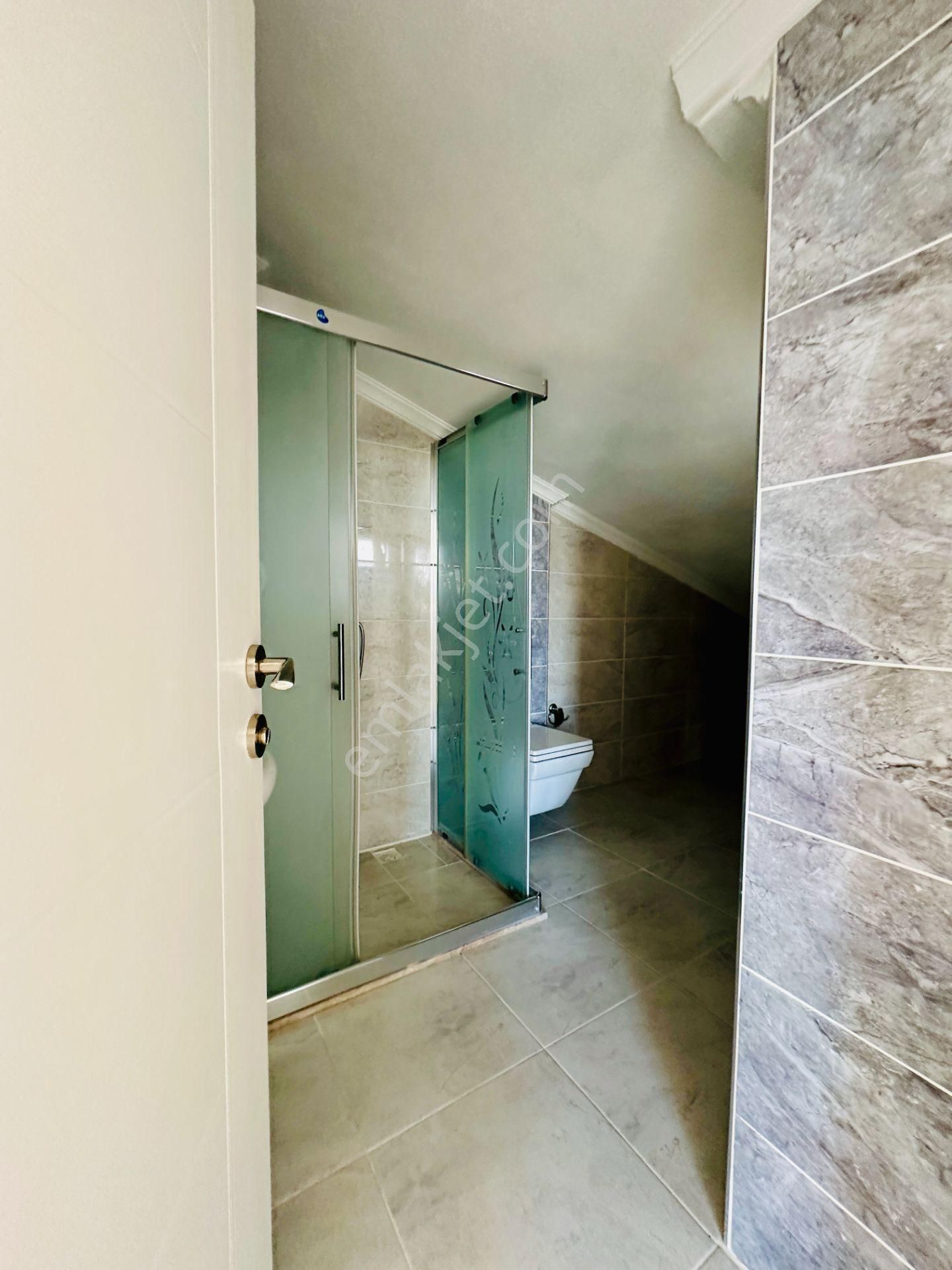 Villacı Onur'dan Altınkumda Satılık. 4+1 Müstakil Bahçeli Villa - Görsel 32