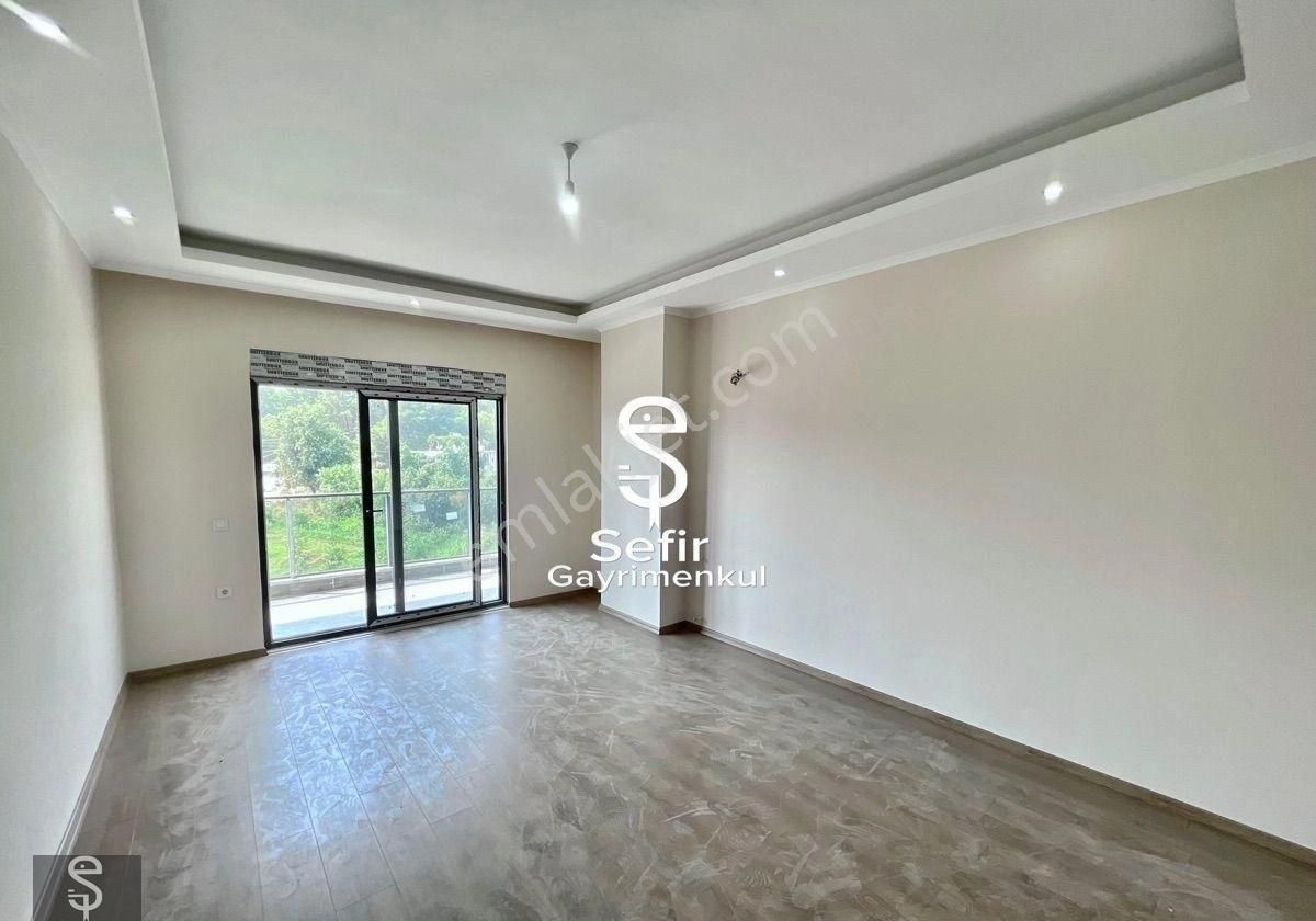 Alanya Oba Çıplaklı'da Satılık 2+1 Havuzlu Sitede Geniş Daire - Görsel 5