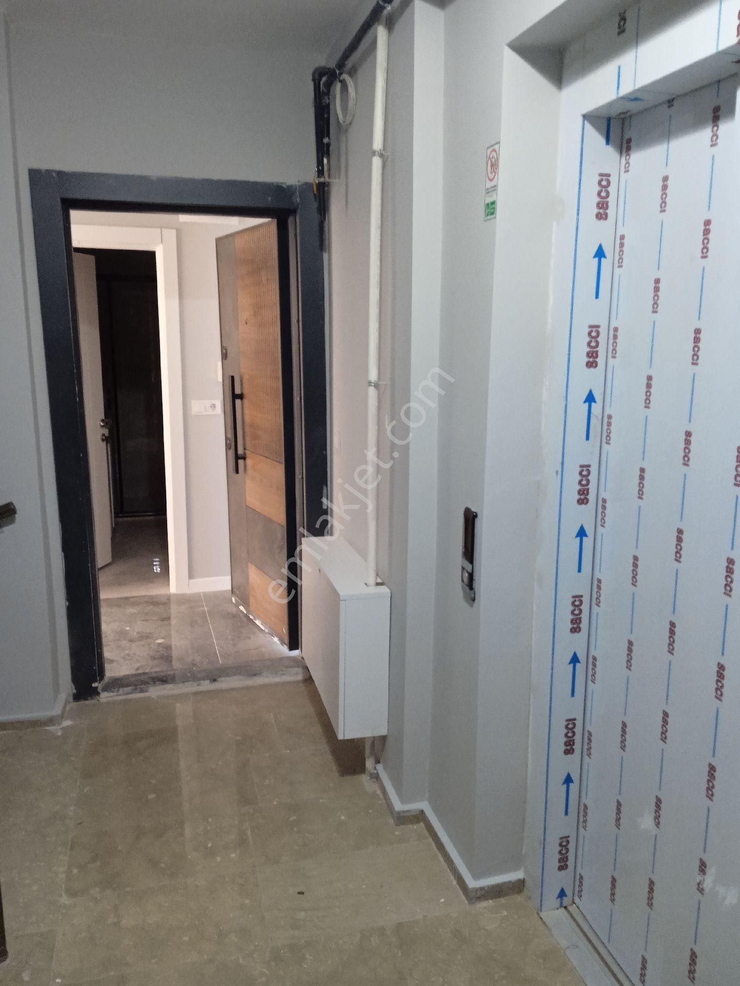 Büyükçekmece Fatih Mahallesi Umurbey Caddesi Satılık Sıfır Daire 2+1