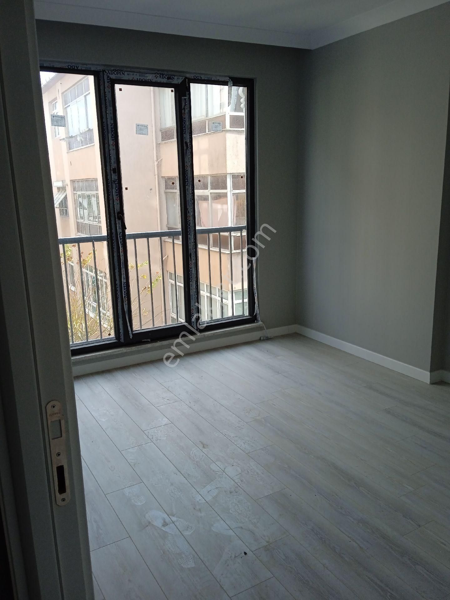 Büyükçekmece Fatih Mahallesi Umurbey Caddesi Satılık Sıfır Daire 2+1 - Görsel 3