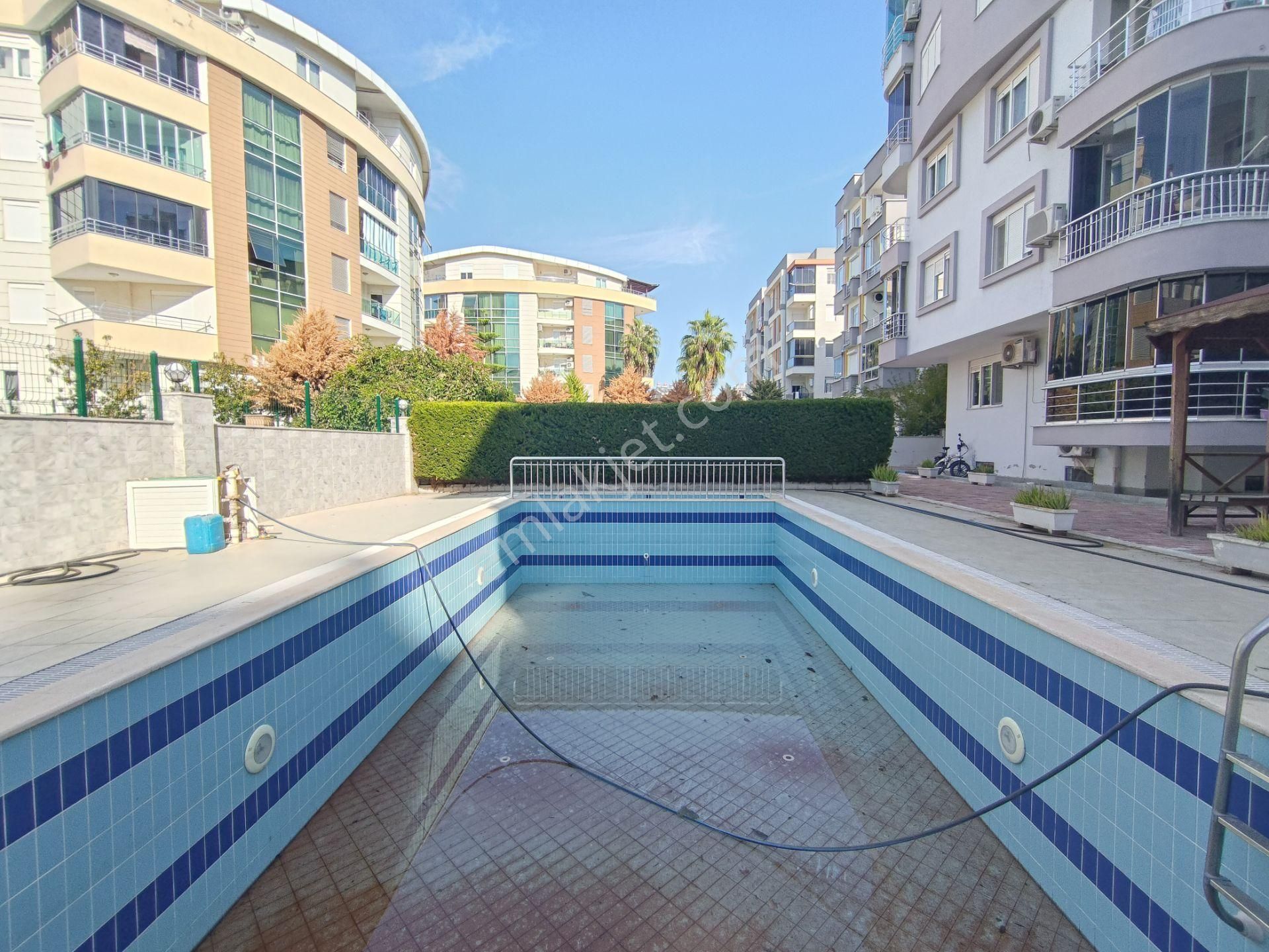 Konyaaltında Kiralık Eşyalı 2+1 Daire | Ebeveyn Banyo & Havuzlu - Görsel 21