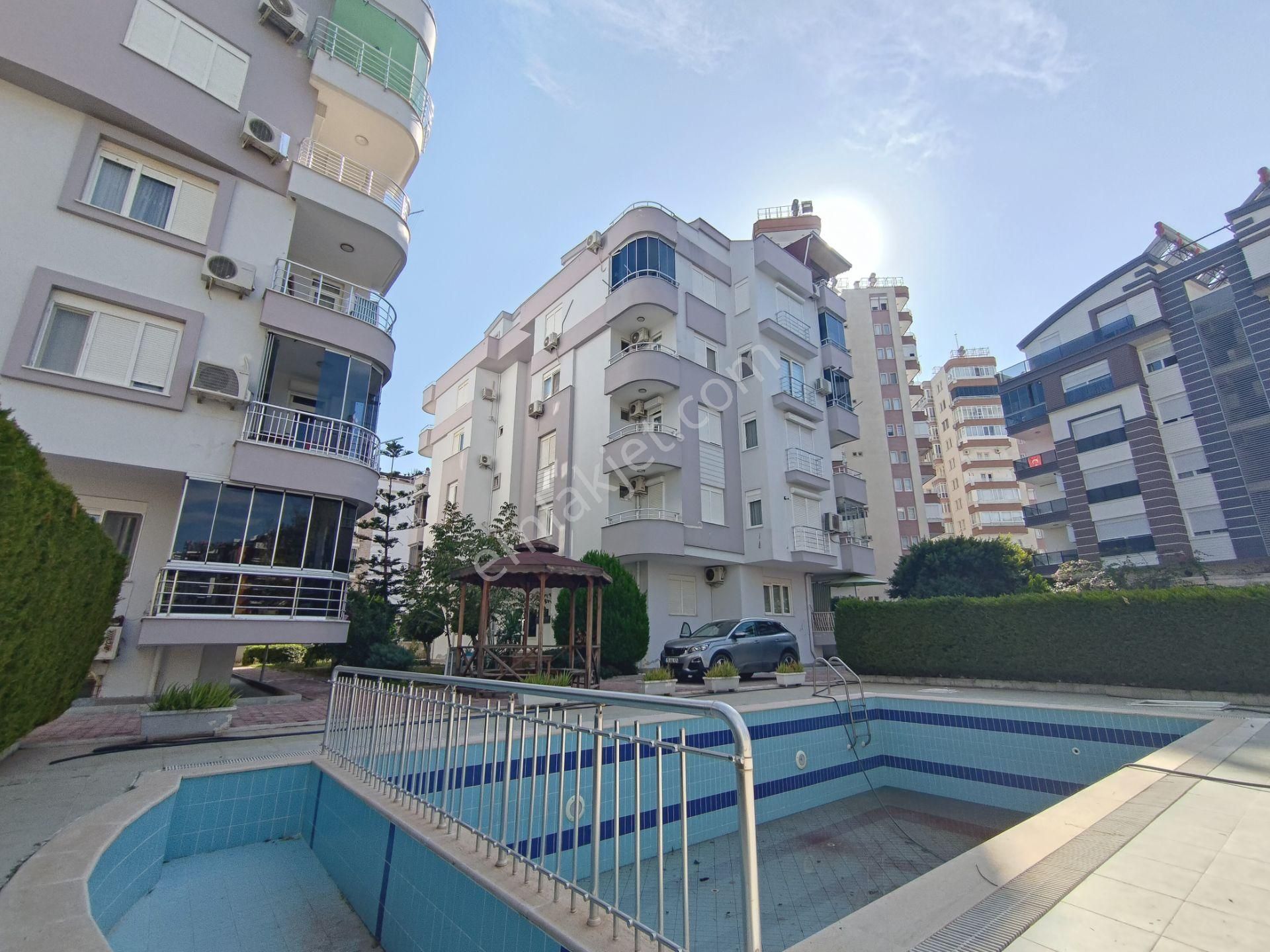 Konyaaltında Kiralık Eşyalı 2+1 Daire | Ebeveyn Banyo & Havuzlu - Görsel 19