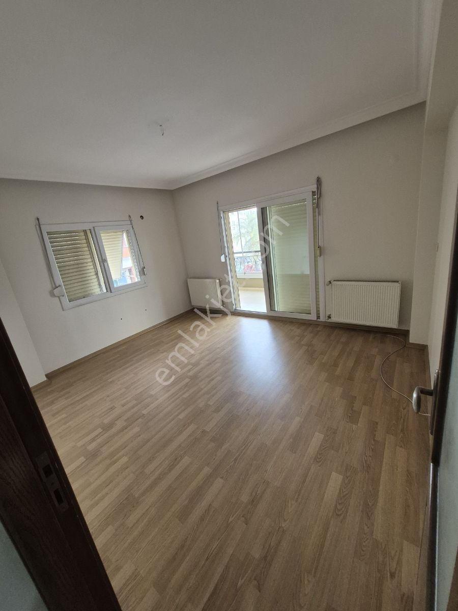 Buca Uçanyolyanı/tünelçıkışı/caddeye 20metre/10yıllık/135m2/3+1 - Görsel 13