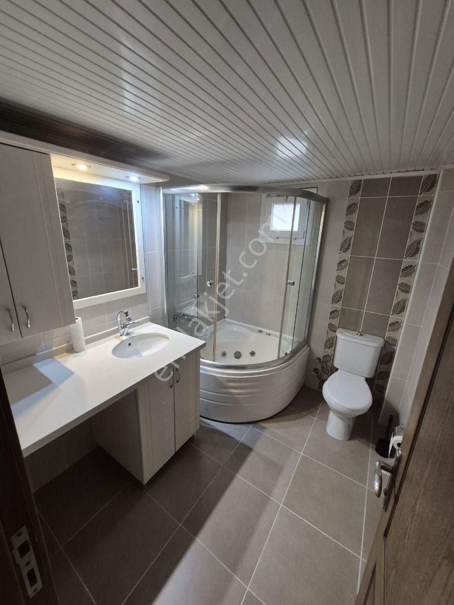 Buca Uçanyolyanı/tünelçıkışı/caddeye 20metre/10yıllık/135m2/3+1 - Görsel 8