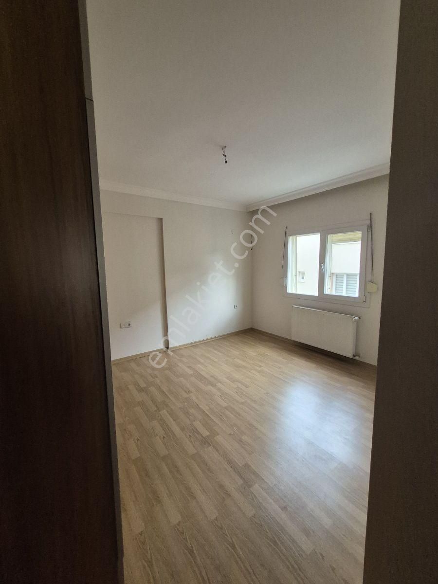 Buca Uçanyolyanı/tünelçıkışı/caddeye 20metre/10yıllık/135m2/3+1 - Görsel 26