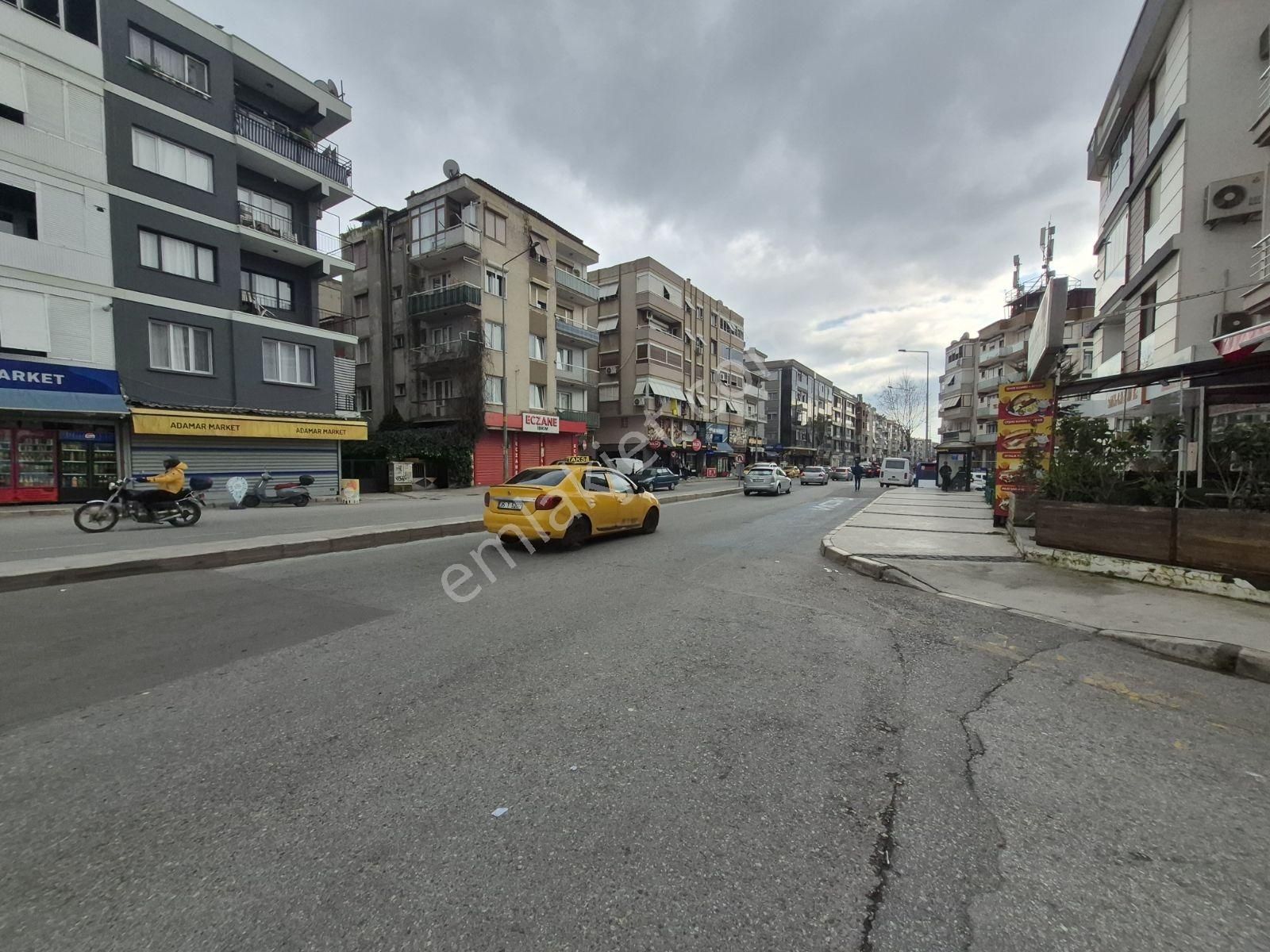 Buca Uçanyolyanı/tünelçıkışı/caddeye 20metre/10yıllık/135m2/3+1 - Görsel 17