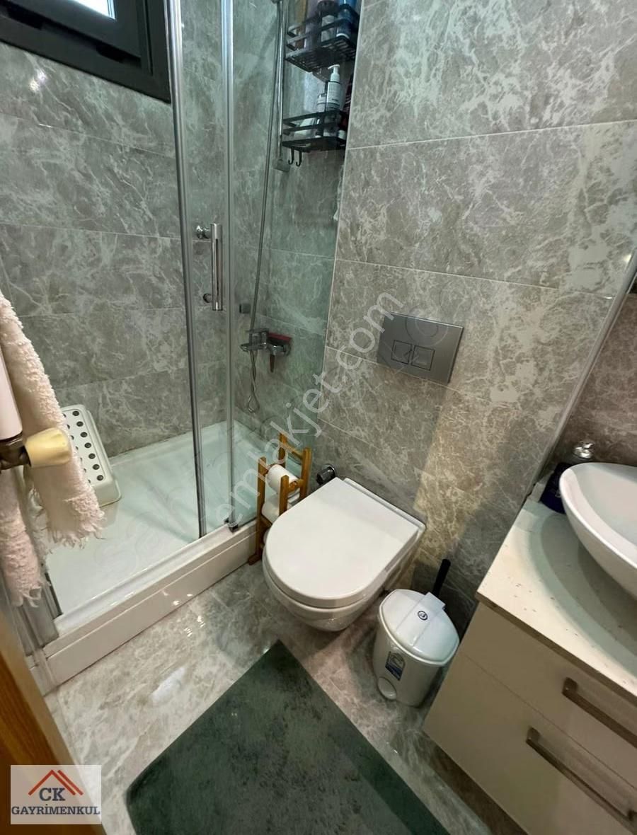 Ck'suadiye Minibüs Caddesi Üzerinde Balkonlu 80m2 2+1 2 Banyo - Görsel 12
