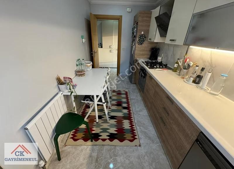 Ck'suadiye Minibüs Caddesi Üzerinde Balkonlu 80m2 2+1 2 Banyo - Görsel 8