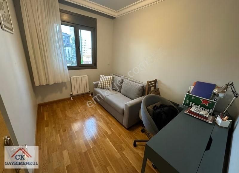 Ck'suadiye Minibüs Caddesi Üzerinde Balkonlu 80m2 2+1 2 Banyo - Görsel 17