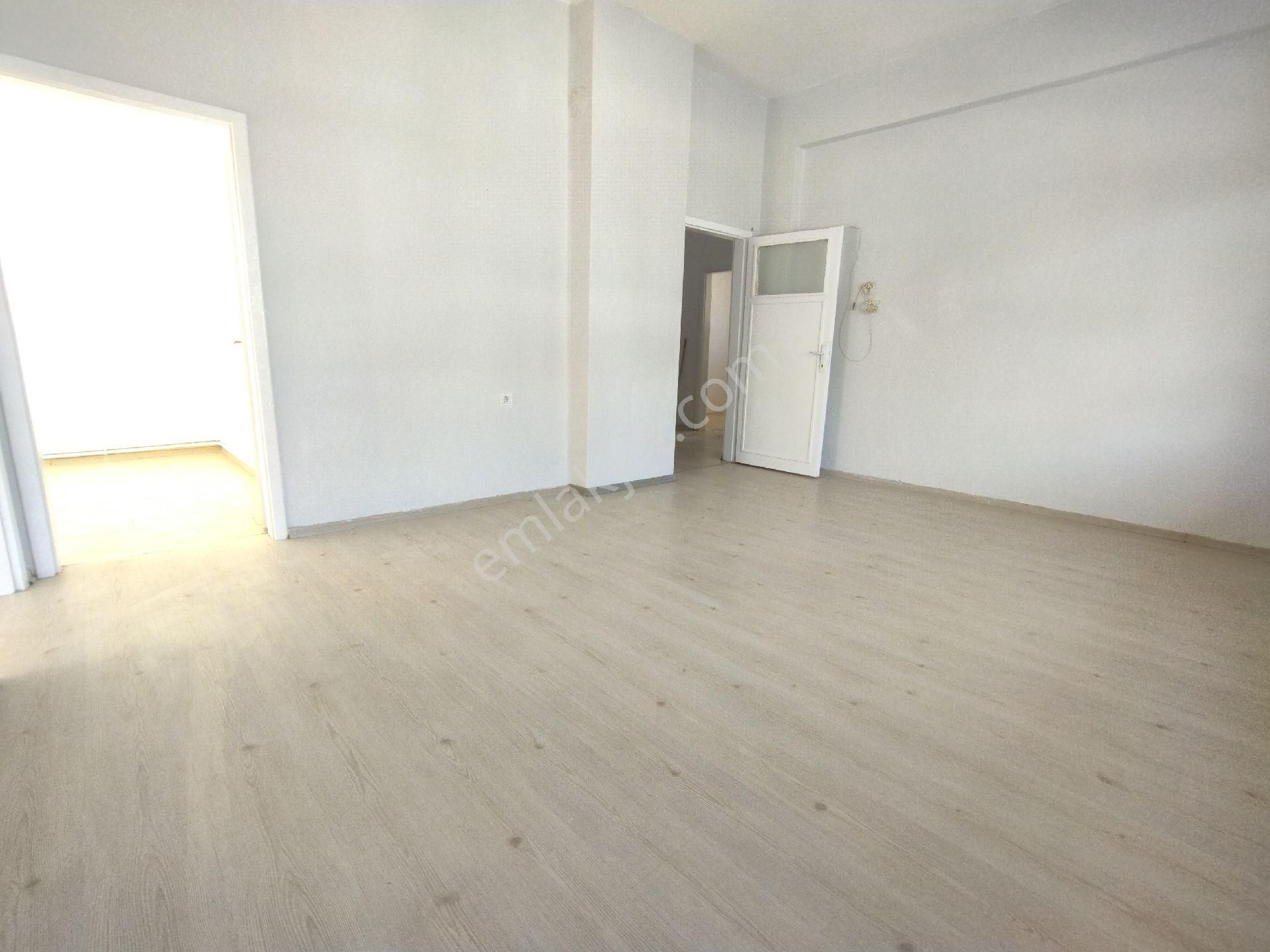 Danışmente Yürüme Mesafesinde Ön Cephe 3+1 Yüksek Giriş Daire - Görsel 20