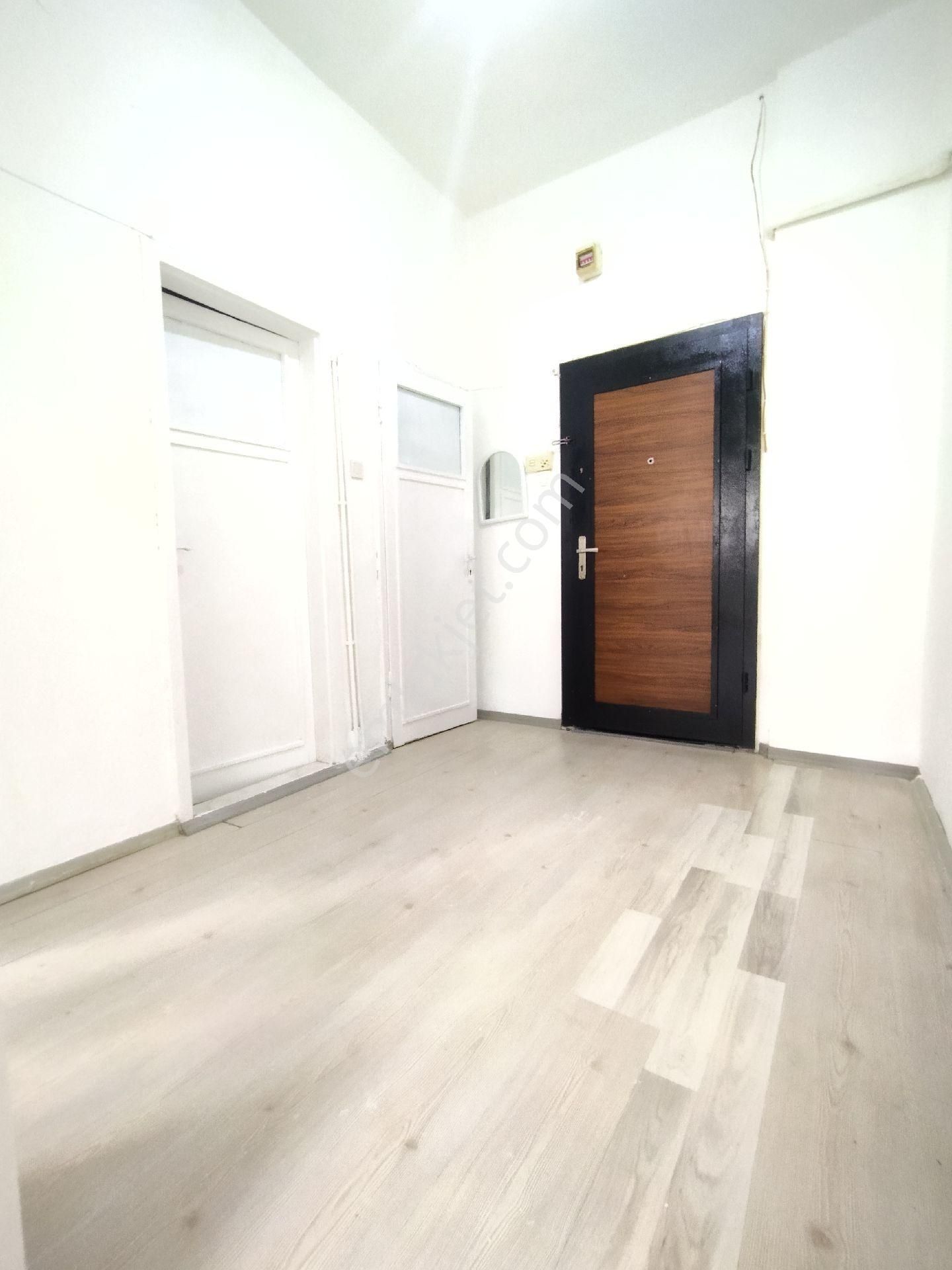 Danışmente Yürüme Mesafesinde Ön Cephe 3+1 Yüksek Giriş Daire - Görsel 13