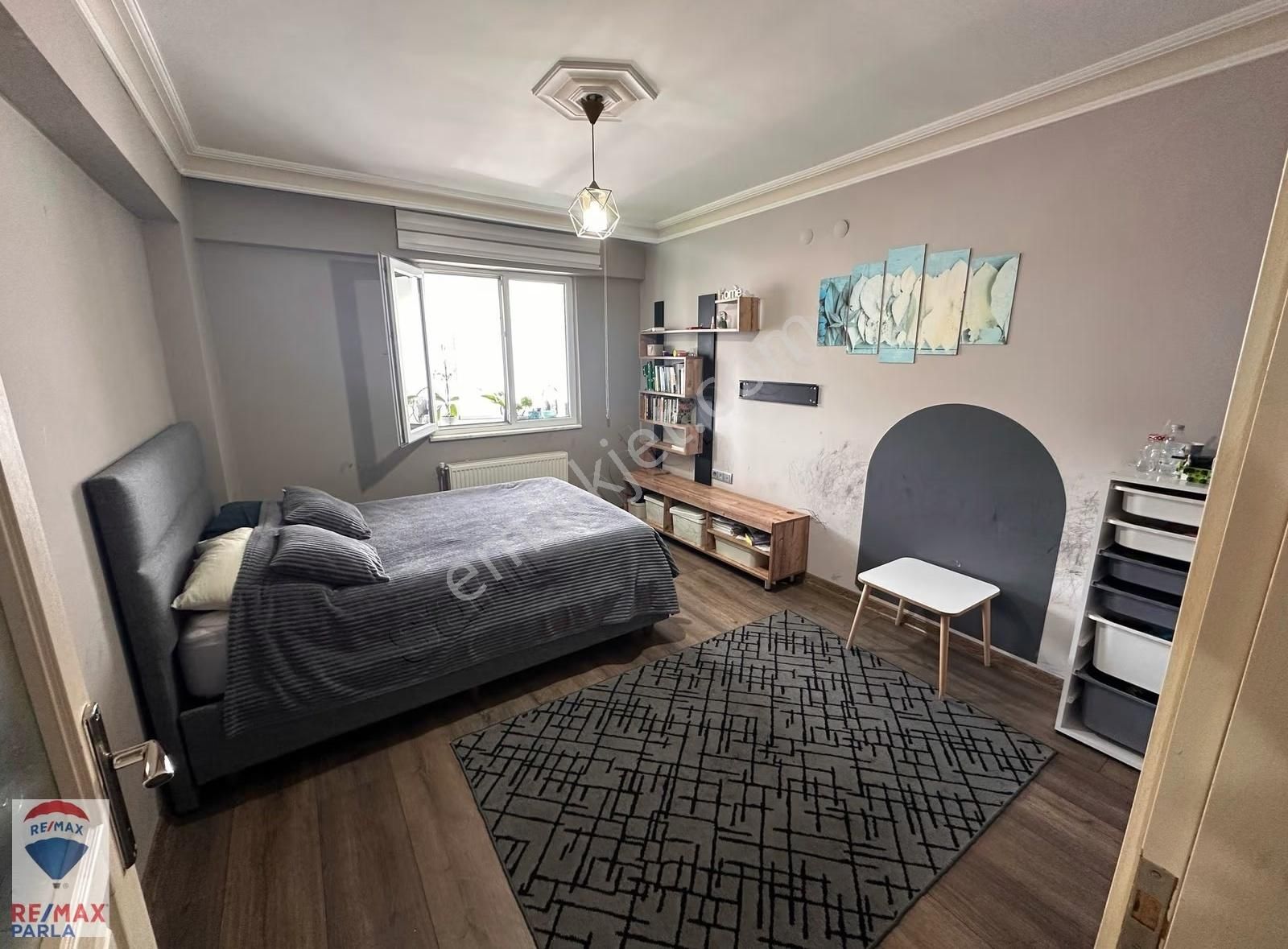 Yeni Mahalle Cağaloğlu 'na Cephe Ara Kat 3+1 Fırsat Acil - Görsel 17