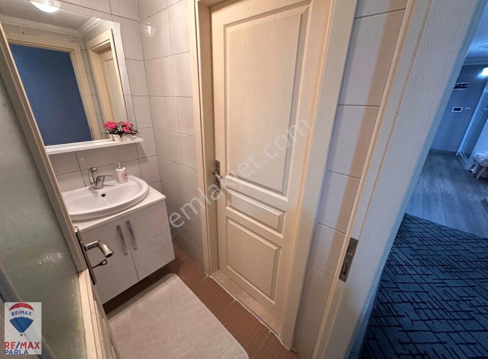 Yeni Mahalle Cağaloğlu 'na Cephe Ara Kat 3+1 Fırsat Acil - Görsel 9