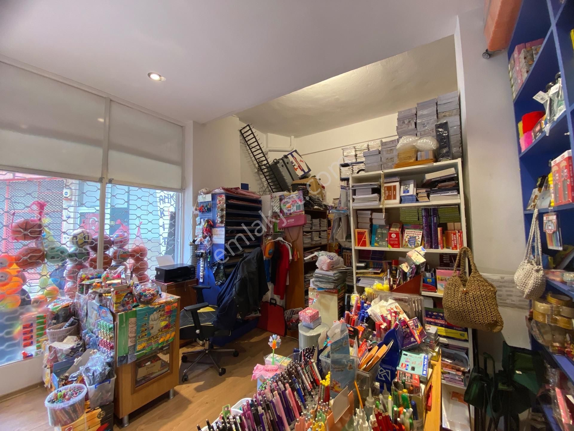 Bayraklı İlçe Milli Eğitim Müdürlüğü Yanında Devren Kiralık Kırtasiye - Görsel 16