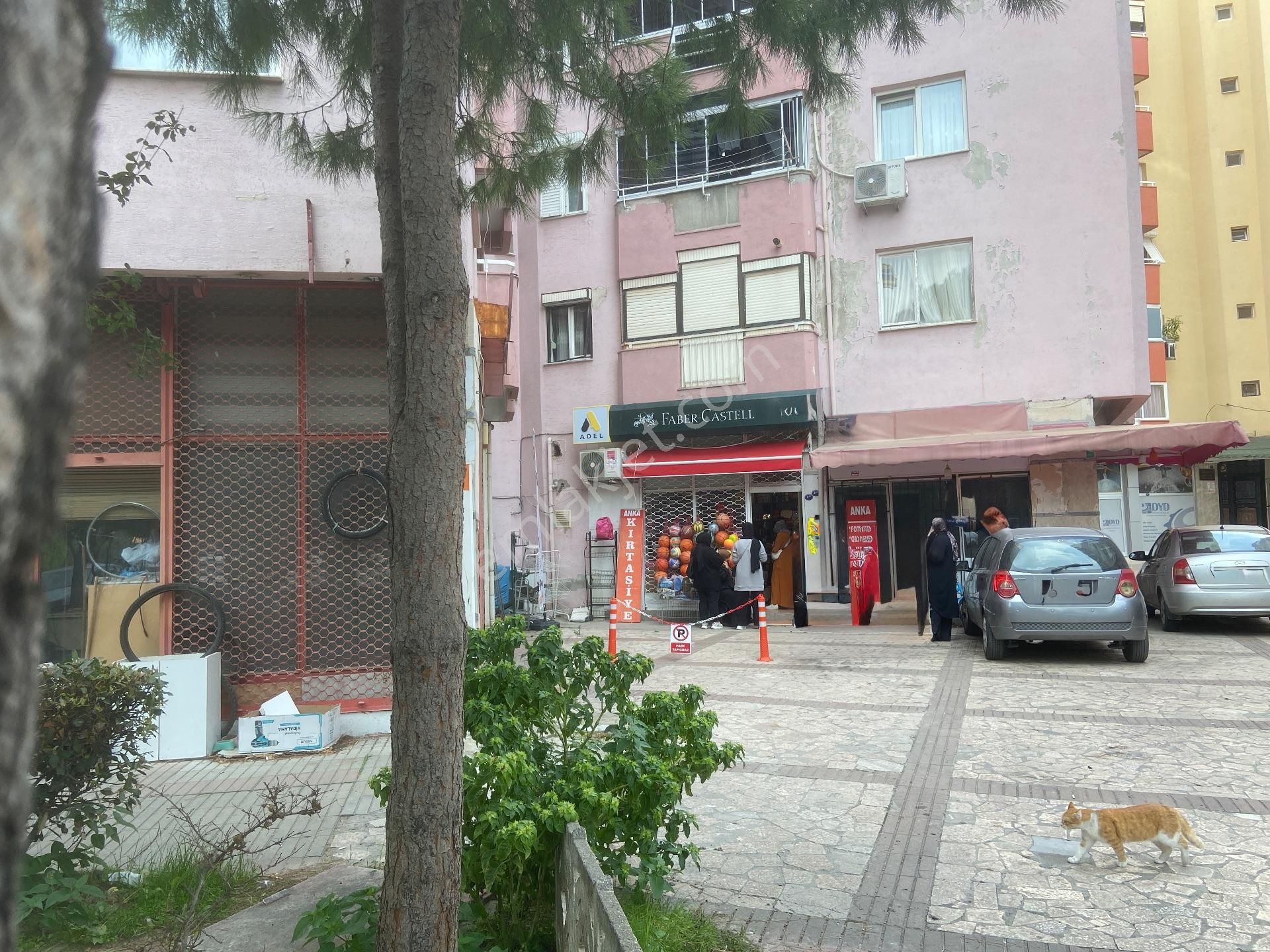 Bayraklı İlçe Milli Eğitim Müdürlüğü Yanında Devren Kiralık Kırtasiye