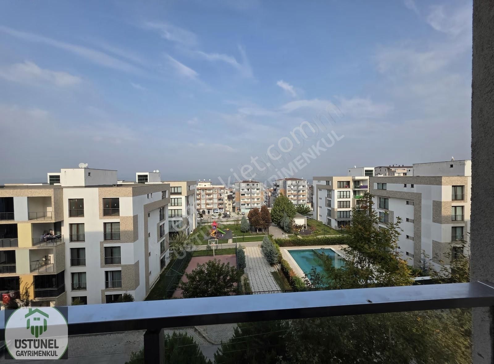 Üstünel'den Dumlupınar'da Site İçi Manzaralı Lüks Tasarım 1+1 - Görsel 6