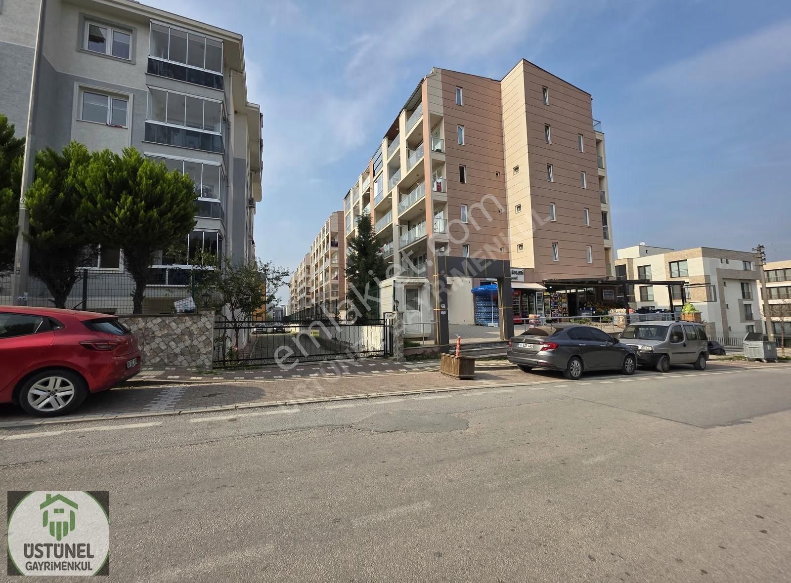 Üstünel'den Dumlupınar'da Site İçi Manzaralı Lüks Tasarım 1+1 - Görsel 15