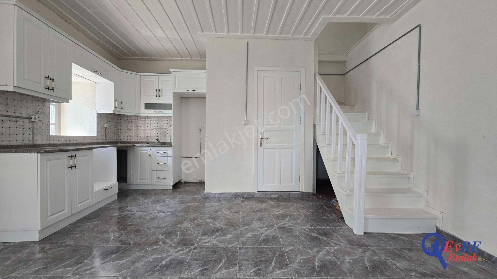 Evre Emlaktan Cundada Deniz Manzaralı Ve Bahçeli 2+1 Taş Ev - Görsel 18