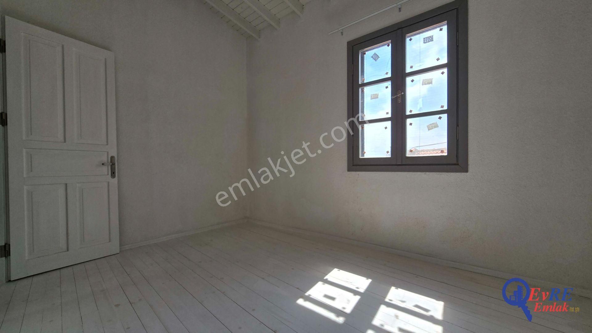 Evre Emlaktan Cundada Deniz Manzaralı Ve Bahçeli 2+1 Taş Ev - Görsel 28